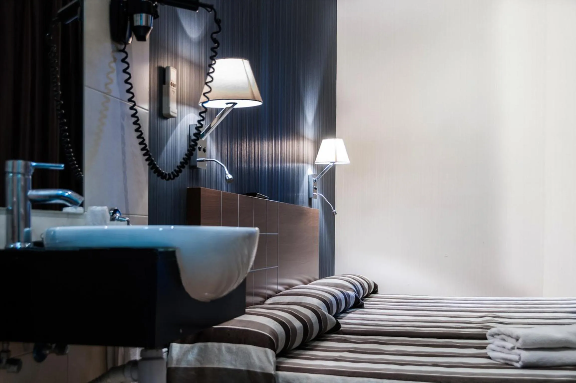 Decorative detail, Bed in Hostal Bcn 46