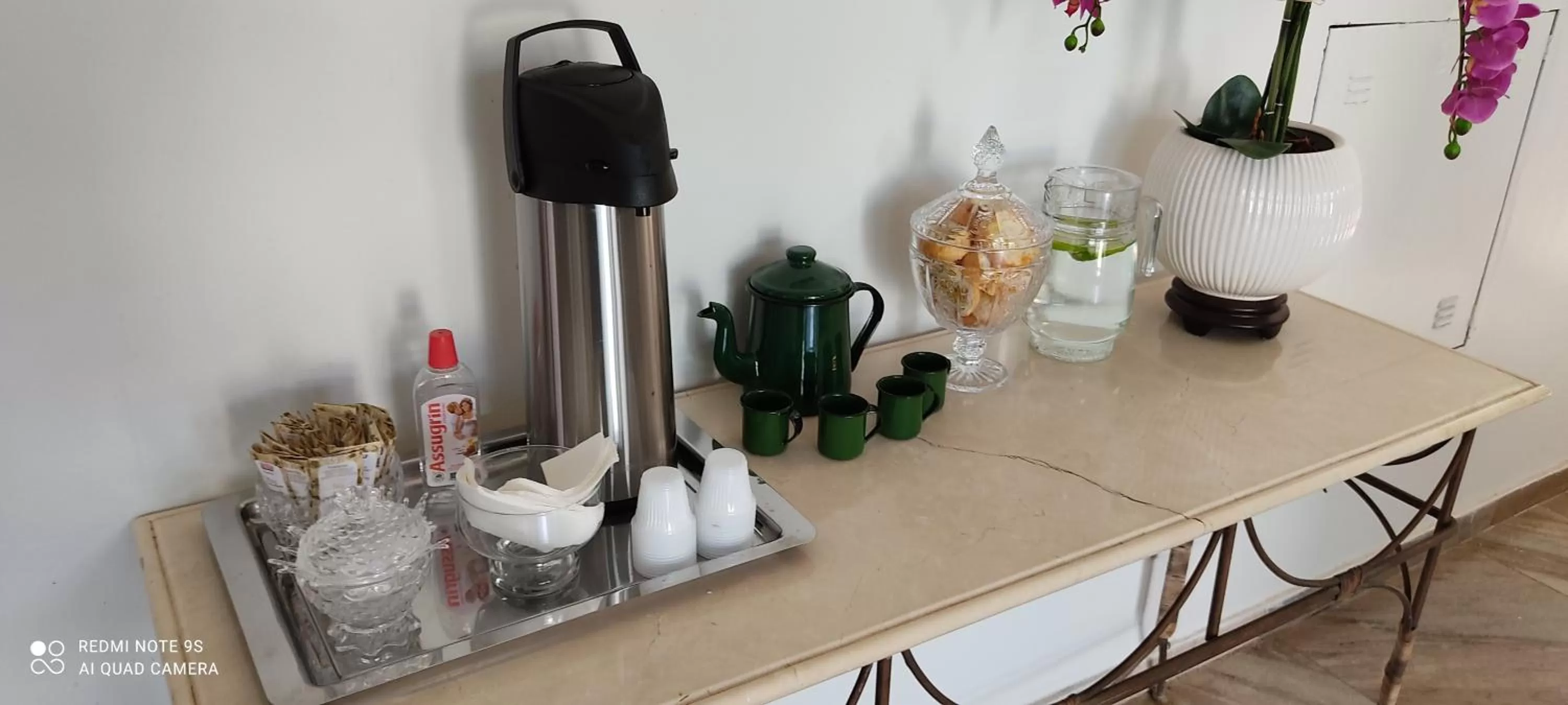 American breakfast in Hotel Oscar Econômico