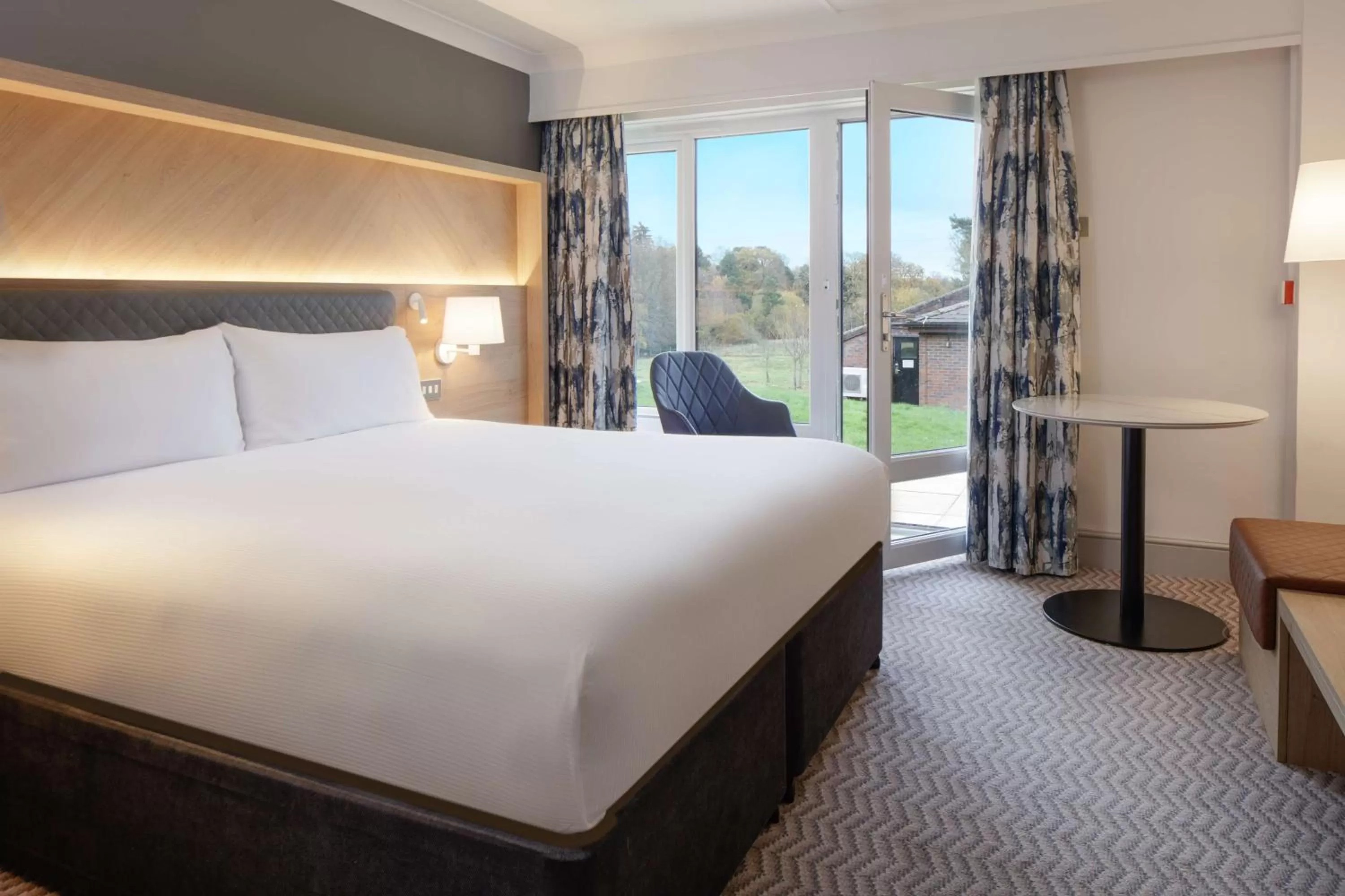 King Room With Patio Or Balcony in Hilton Cobham