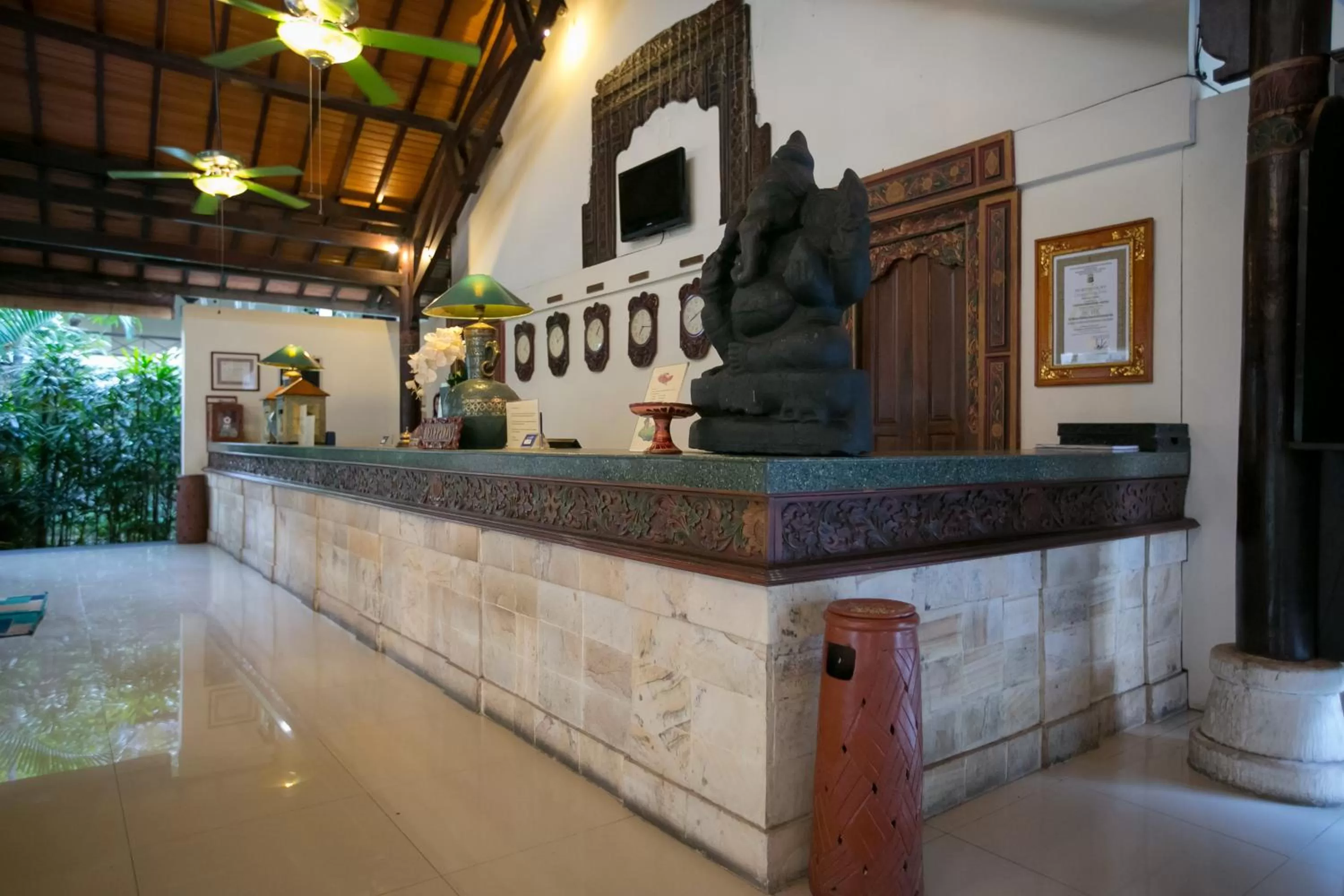 Lobby or reception in Legian Paradiso Hotel