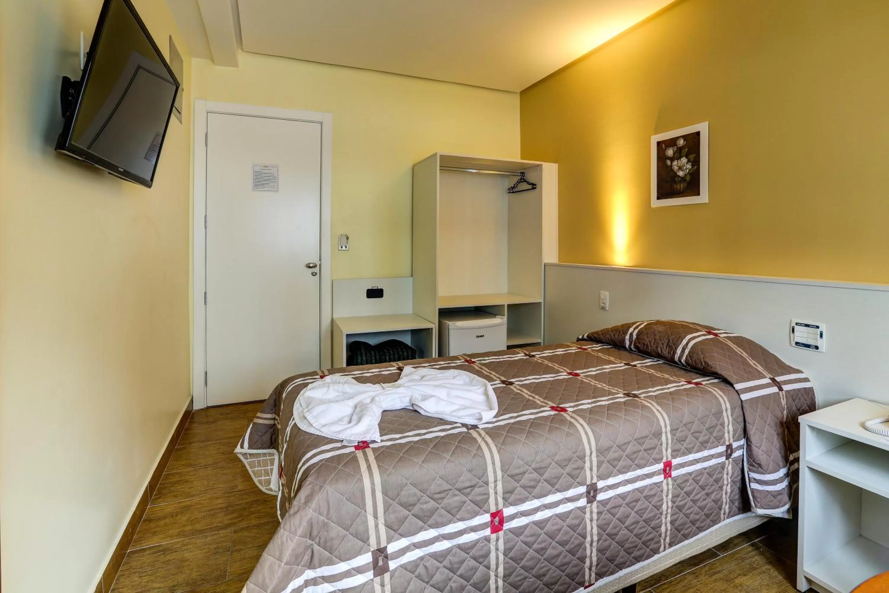 Bed, Room Photo in Hotel Erechim