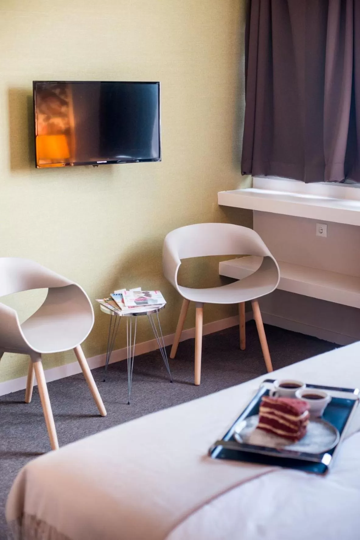 TV and multimedia, TV/Entertainment Center in Athens Gem