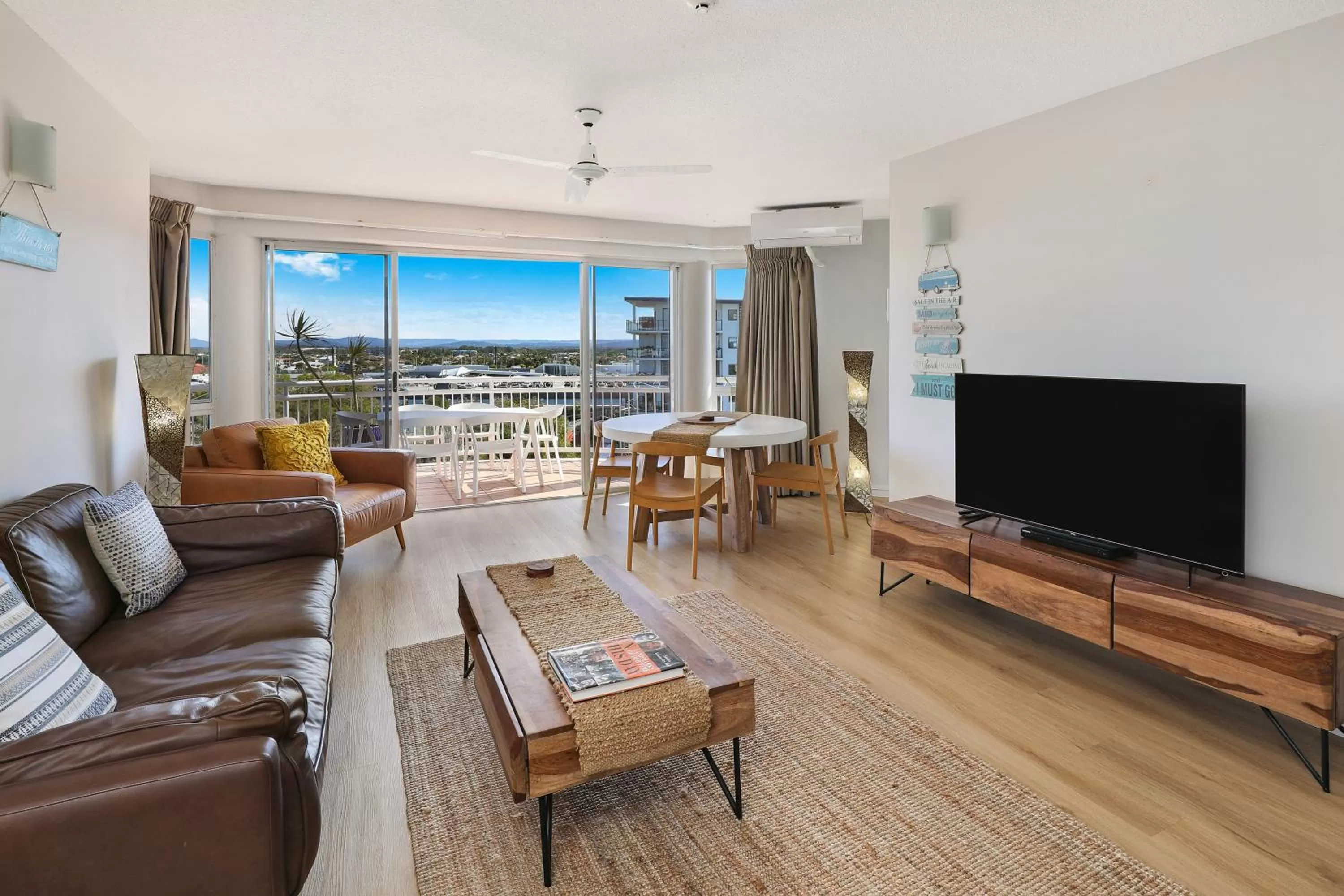 Beachside Resort Kawana Waters