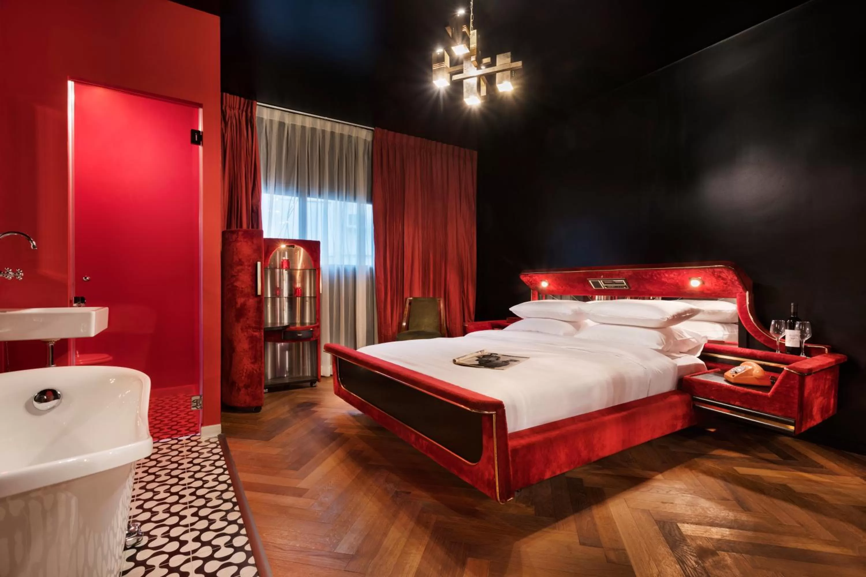 Bedroom, Bed in Dave Gordon, a member of Brown Hotels