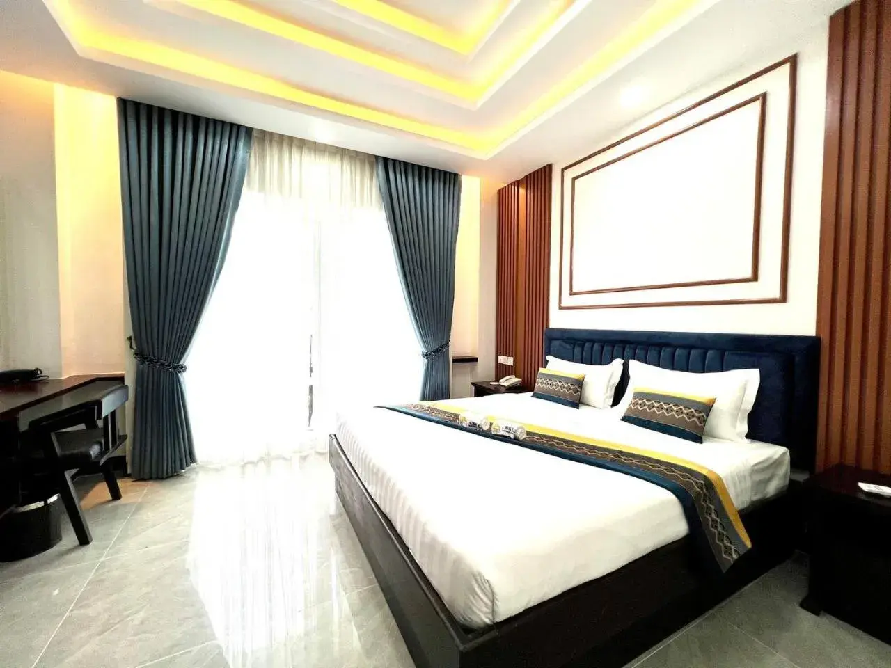 Deluxe Double Room with Balcony in Sky Boutique Kampot Deluxe Double Room with Balcony in Sky Boutique Kampot