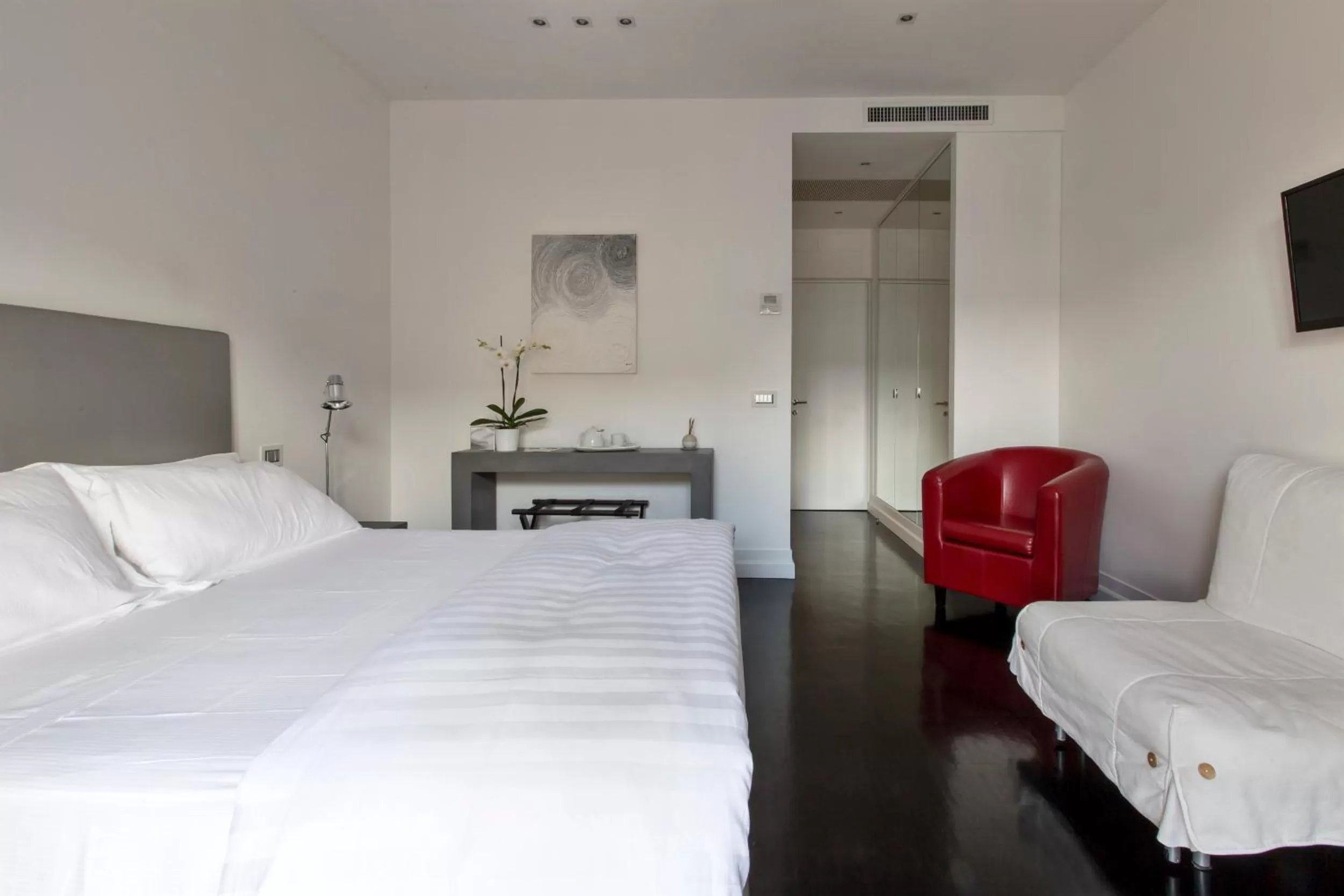 Photo of the whole room, Bed in Xenia Guest House