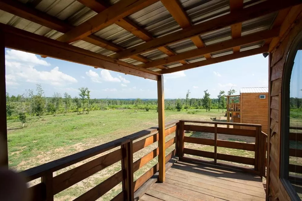 View (from property/room), Balcony/Terrace in Diamonds Old West