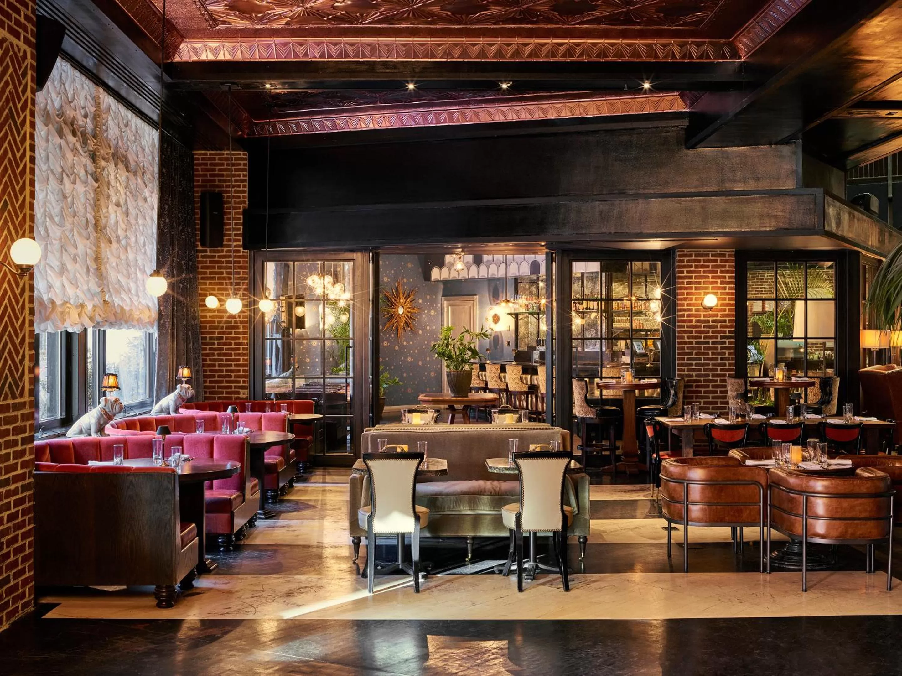 Restaurant/places to eat in Roxy Hotel New York