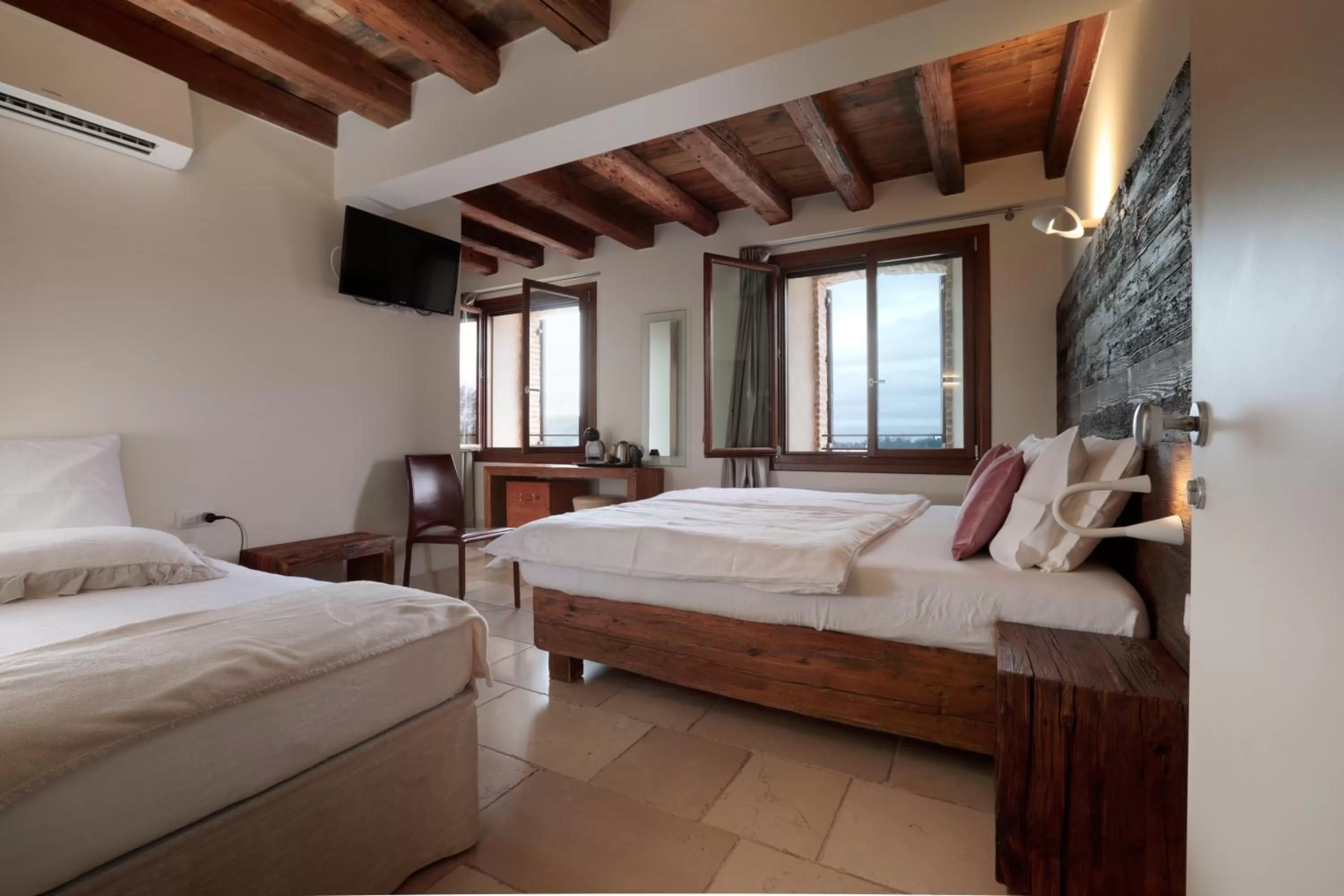 Bed in Hotel Antica Abbazia