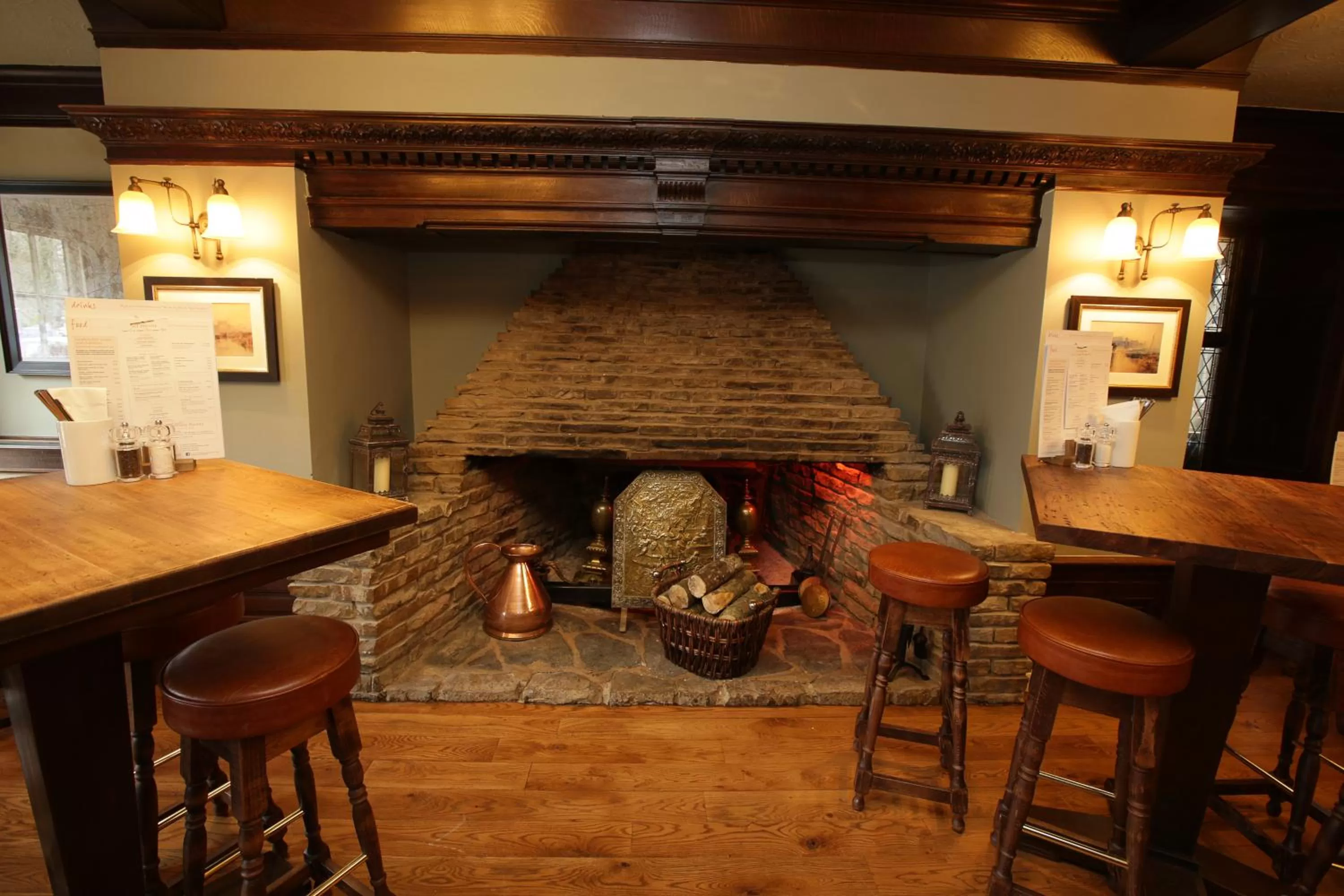 Lounge or bar in Rothley Court Hotel by Greene King Inns