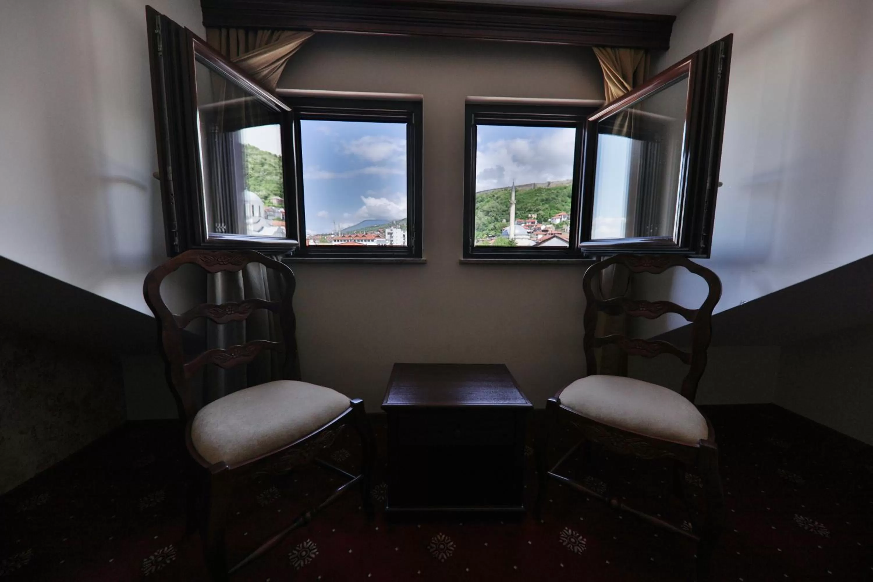 Seating Area in Hotel Kacinari