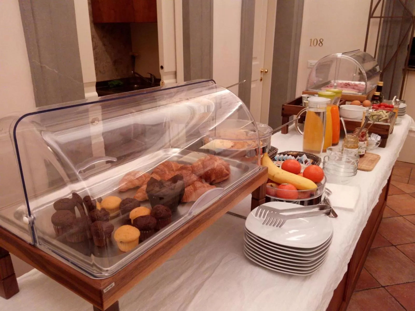 Breakfast in Hotel Renaissance