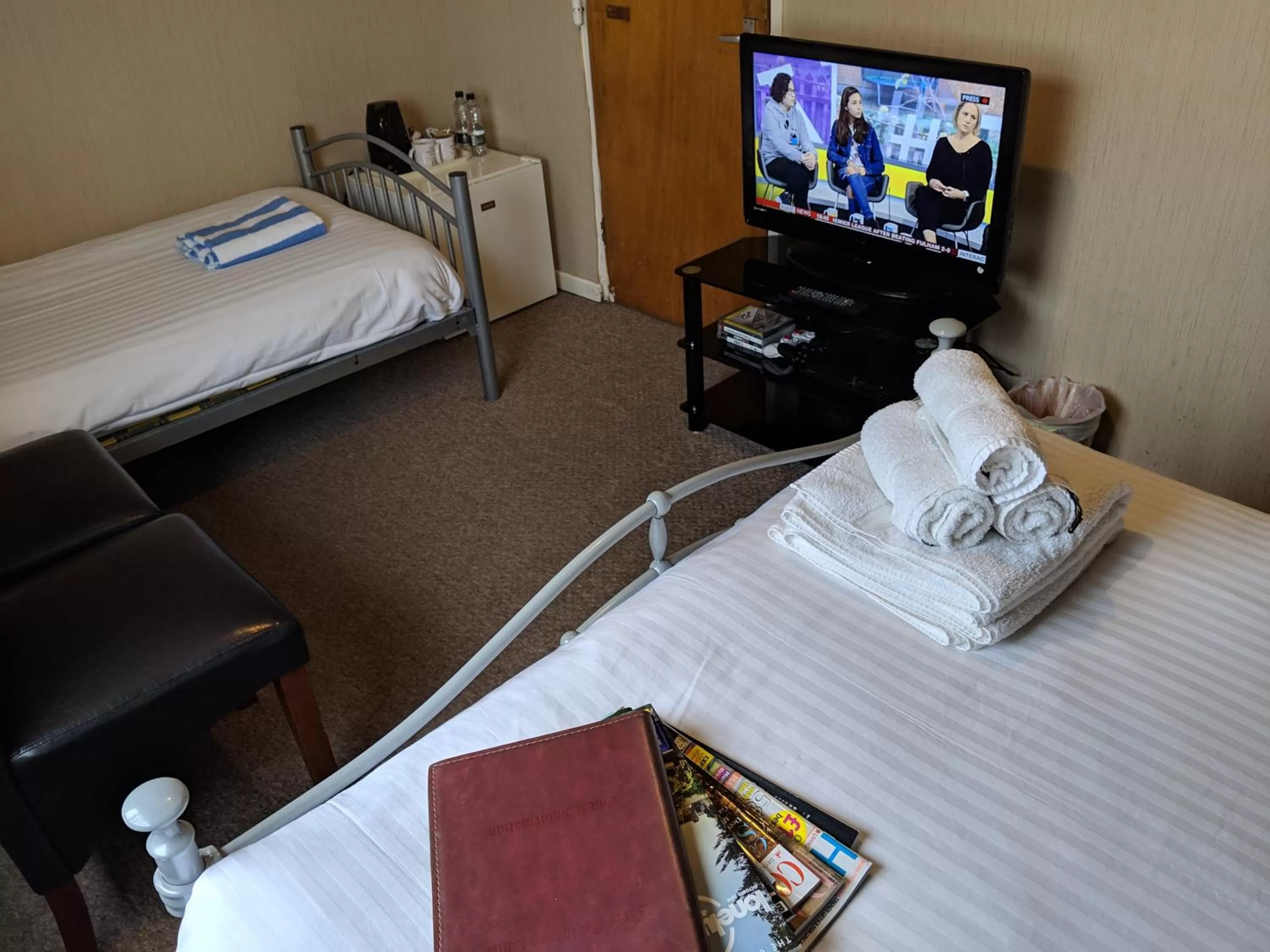 Bedroom, Bed in The New Guilderoy Hotel