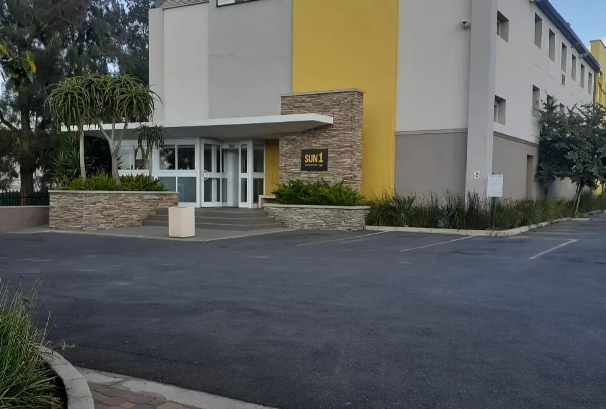 Property building in SUN1 BENONI