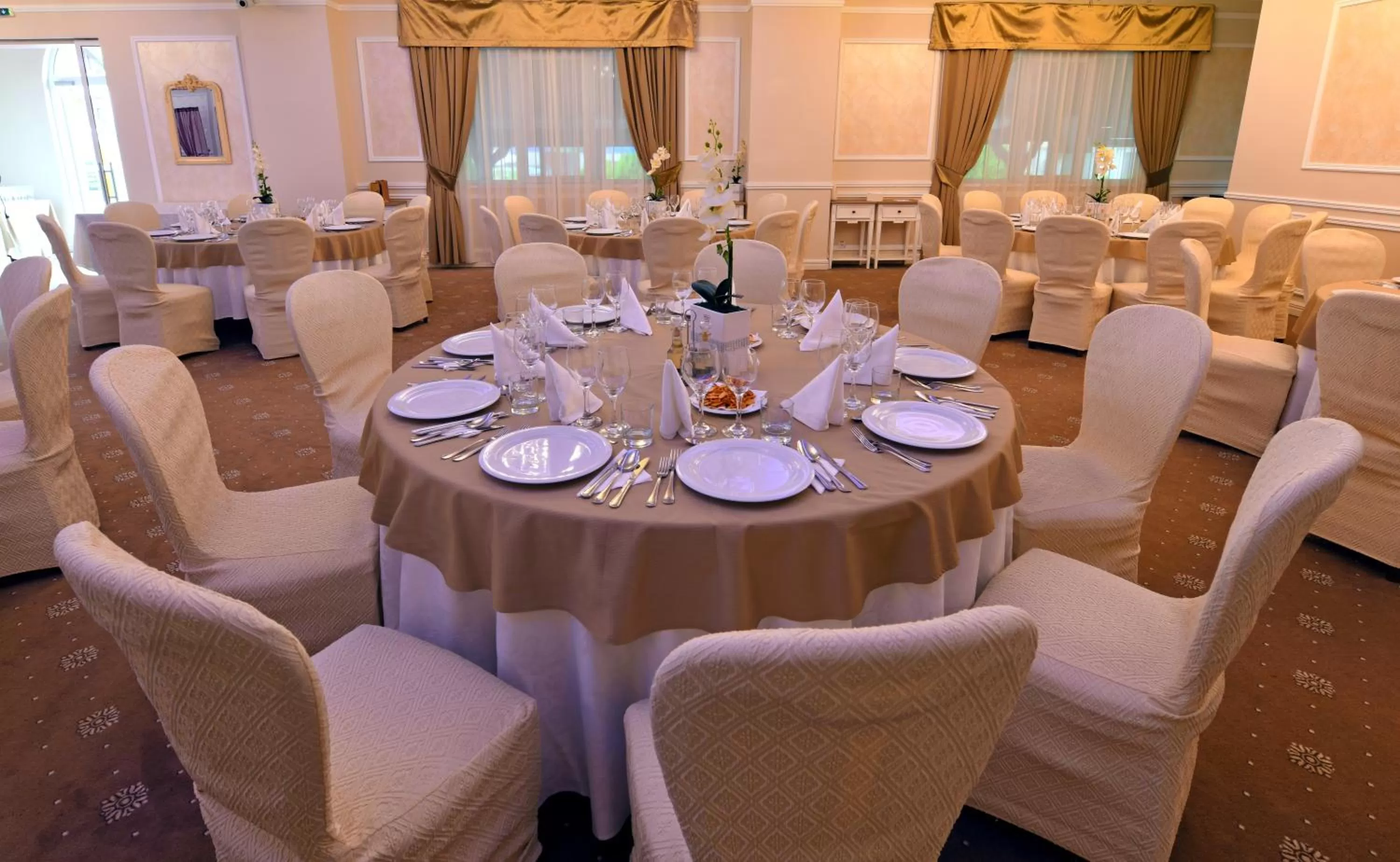 Banquet Facilities in Vip Motel Restaurant