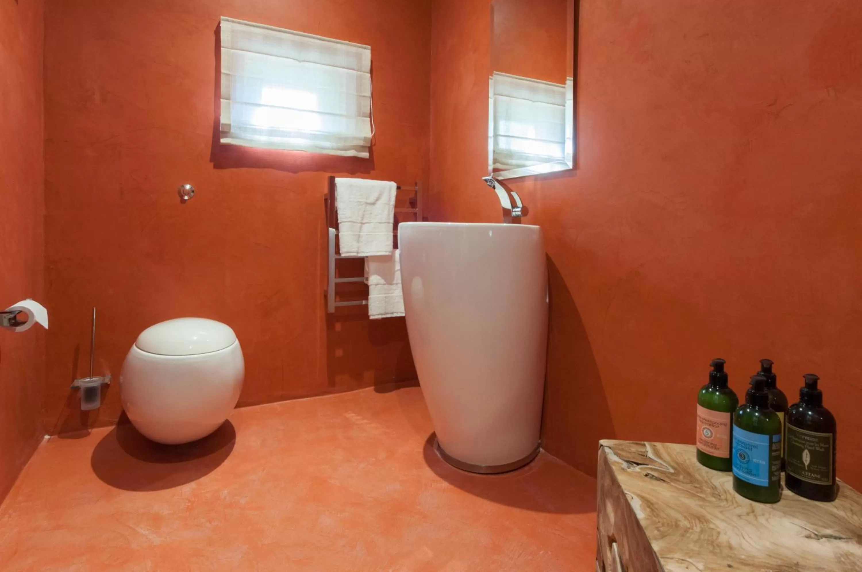 Bathroom in The Coleridge Boutique Hotel In Valletta