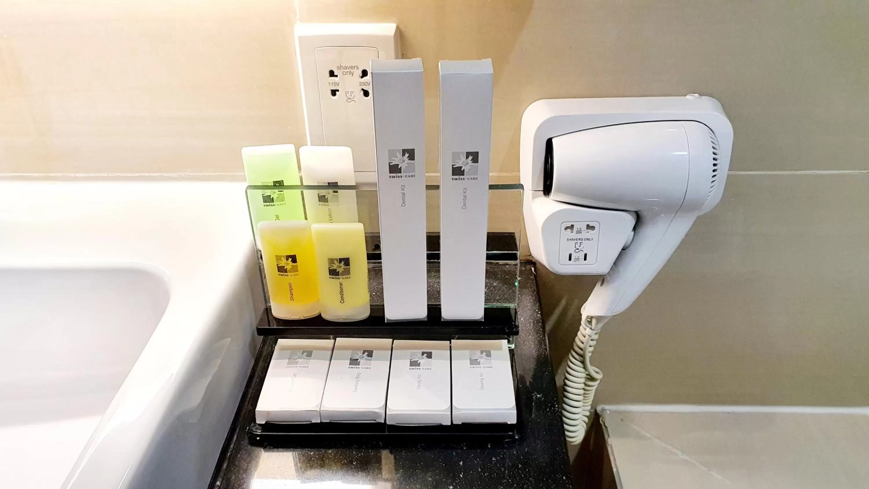 Bathroom in Swiss-Belhotel Mangga Besar