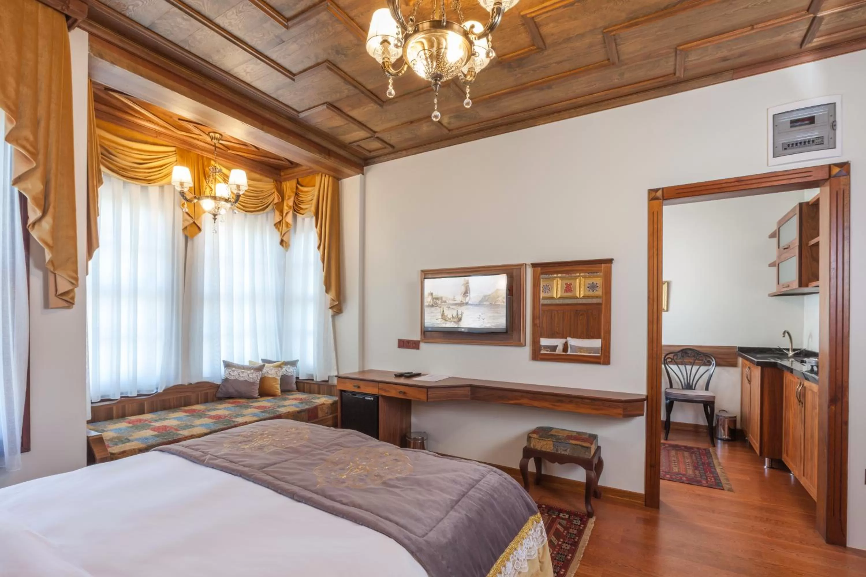 Shower, Bed in Ferman Konak Hotel-Special Category