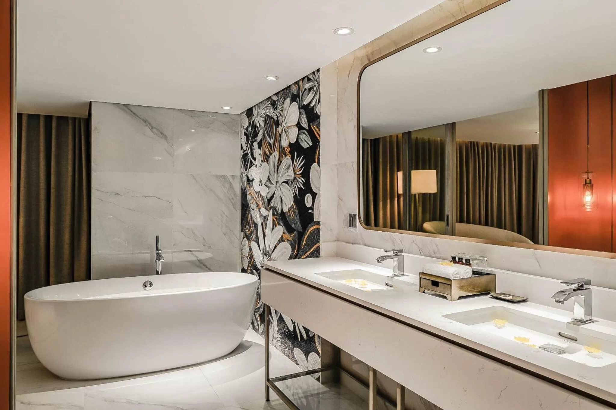 Bathroom in Hanoi Le Jardin Hotel & Spa