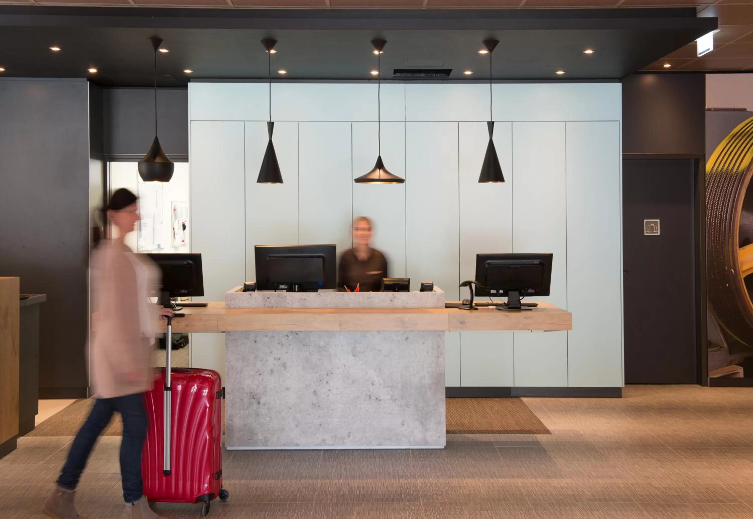 Lobby or reception in Ibis München Airport Süd