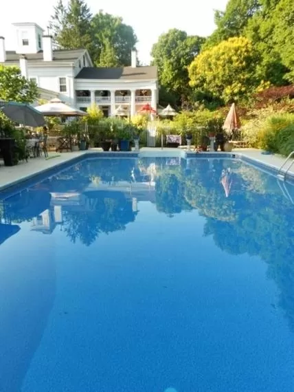 Swimming pool in House of 1833 Bed and Breakfast