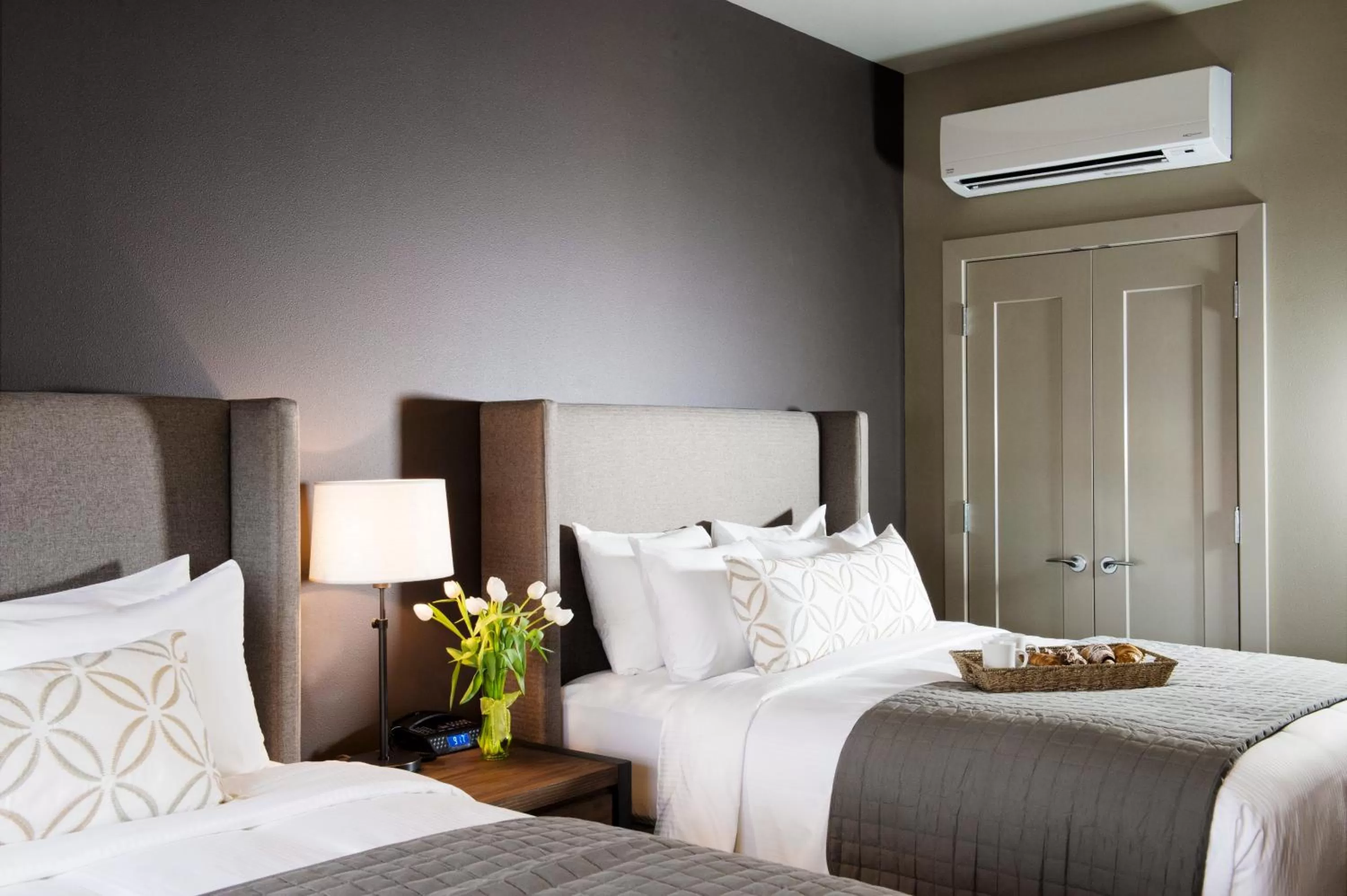 Decorative detail, Bed in Inn at Lynden