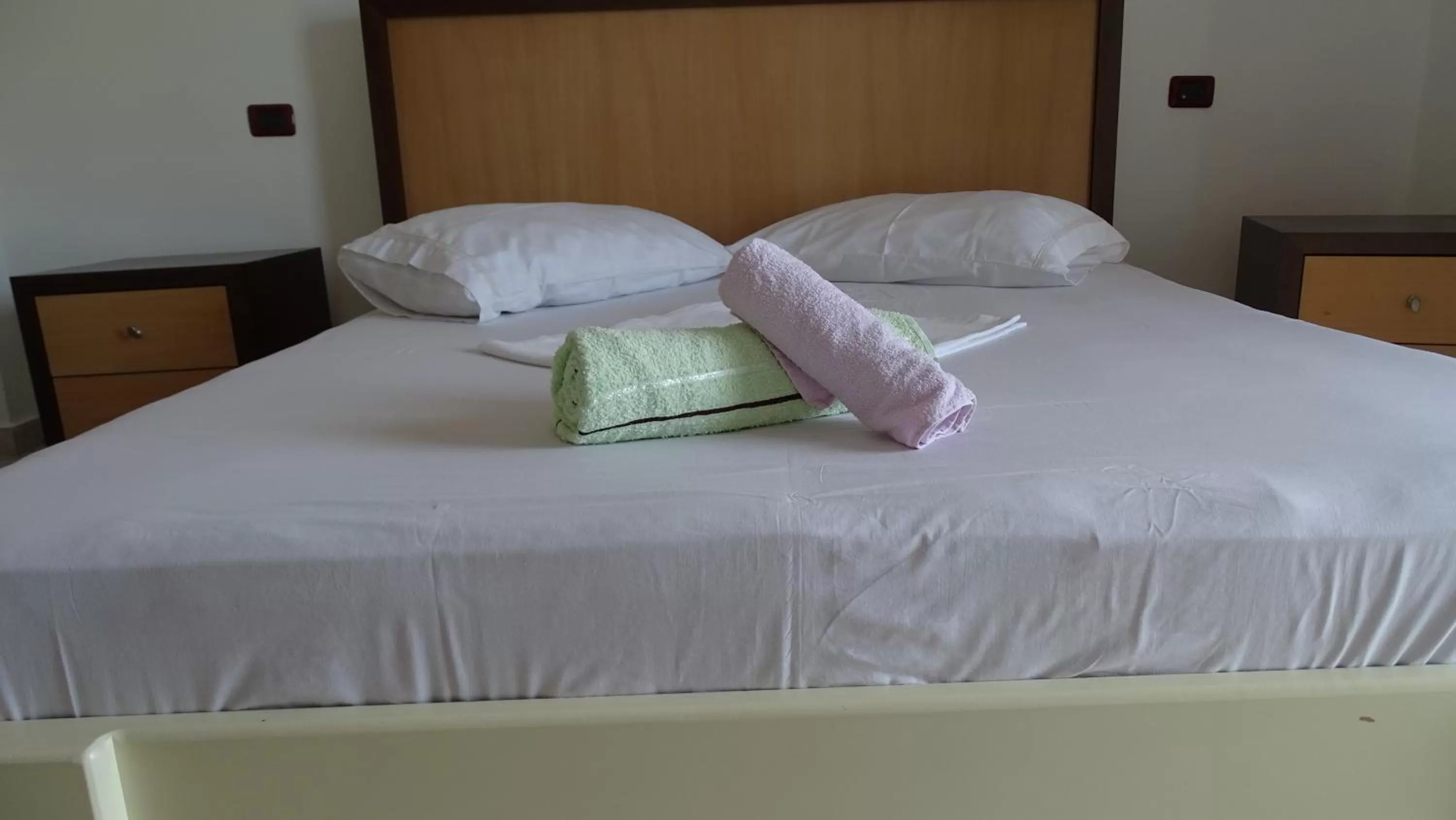 Bed in Hotel Alba-Gert