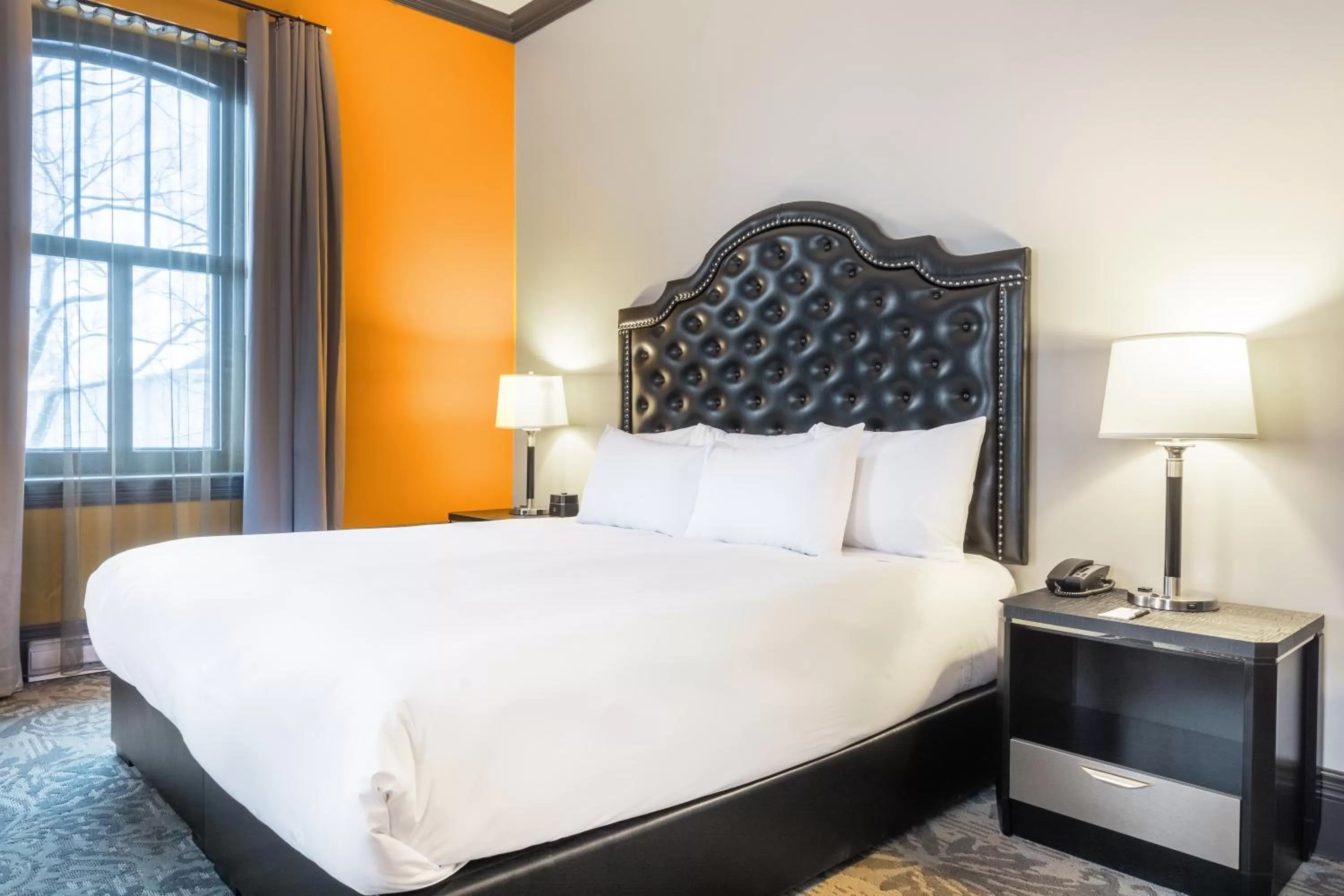 Bed in Hotel Clarendon