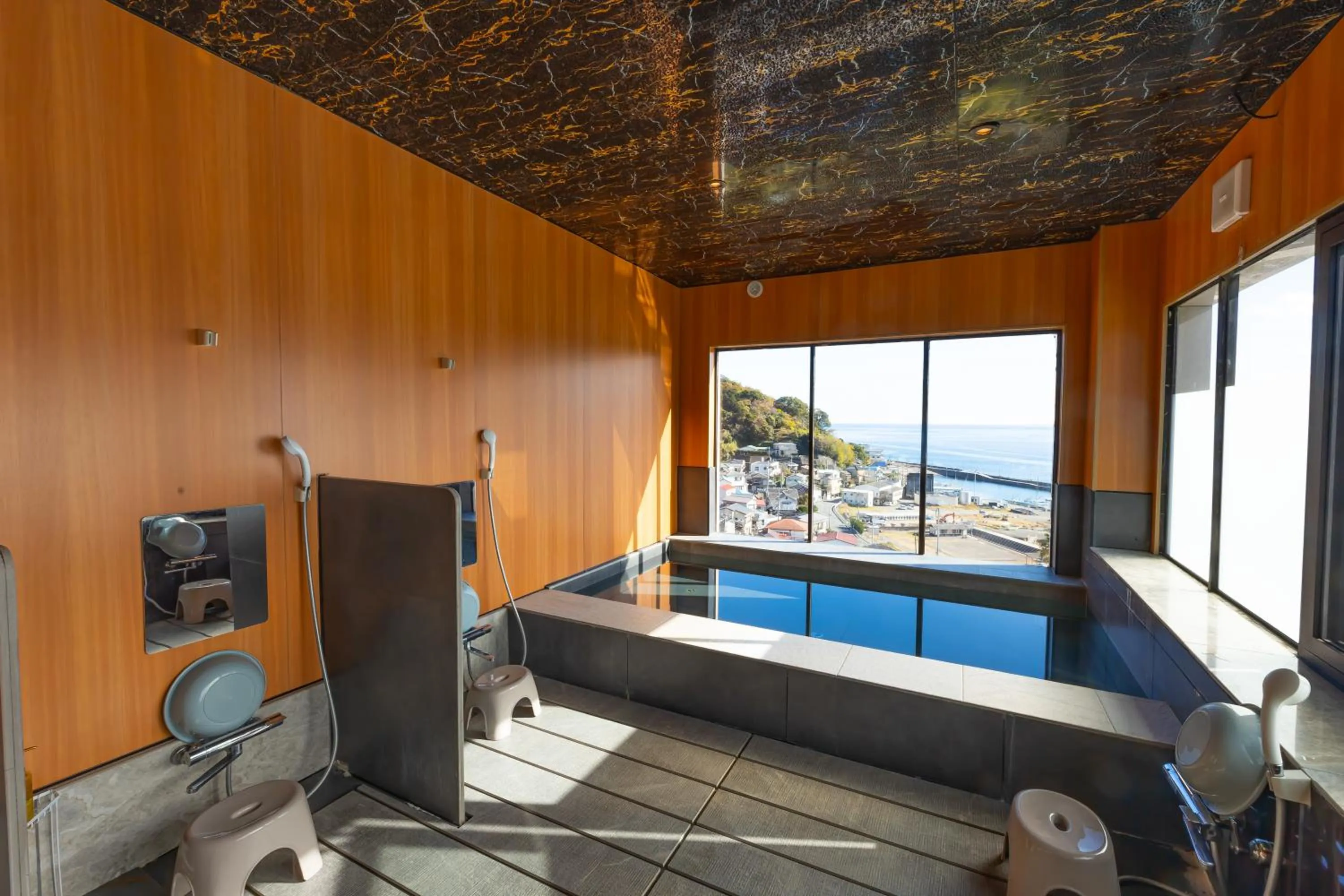 Hot Spring Bath in HOTEL HIMALAYA SEA