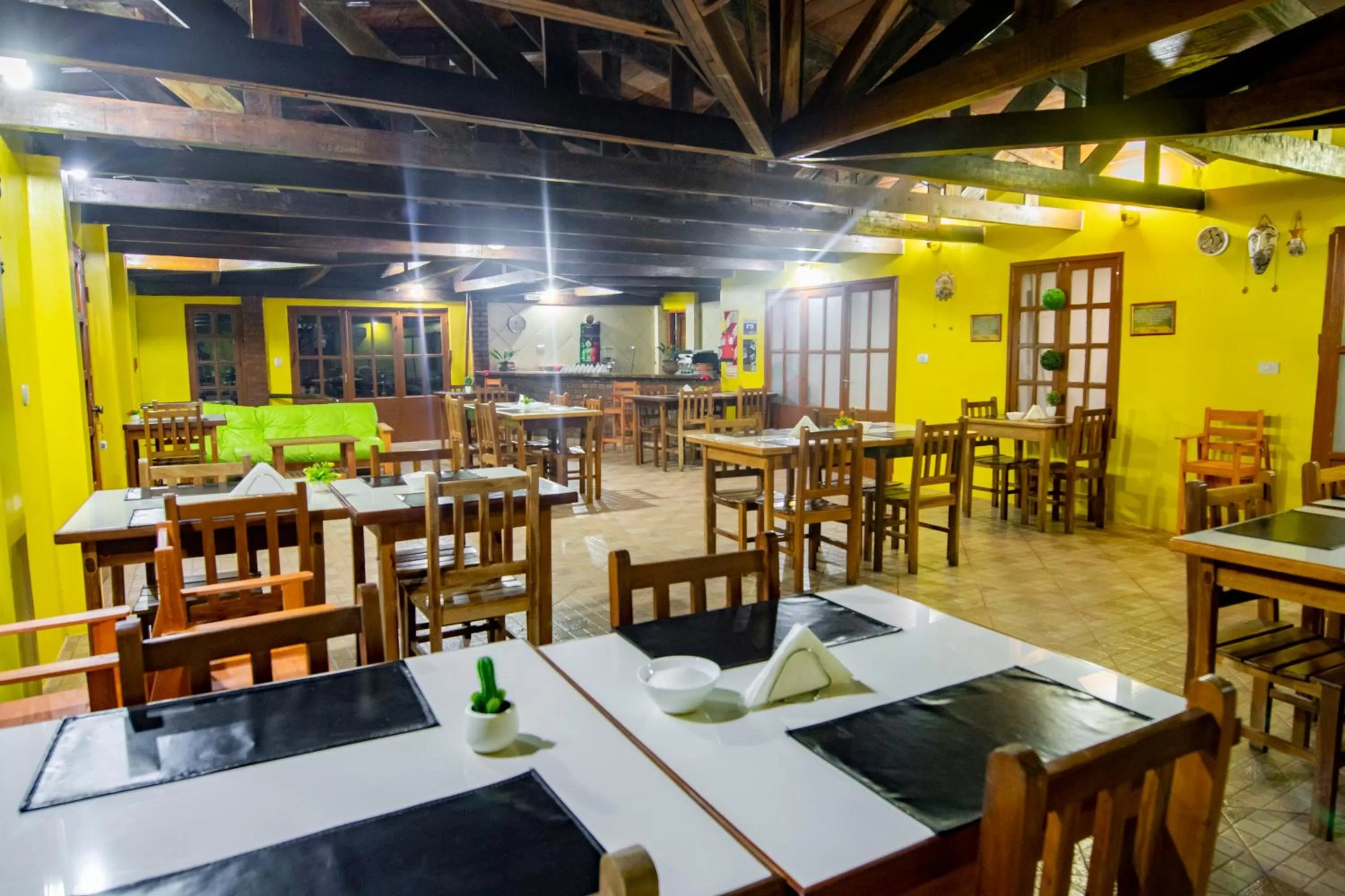 Restaurant/Places to Eat in La Cautiva Iguazú Hotel