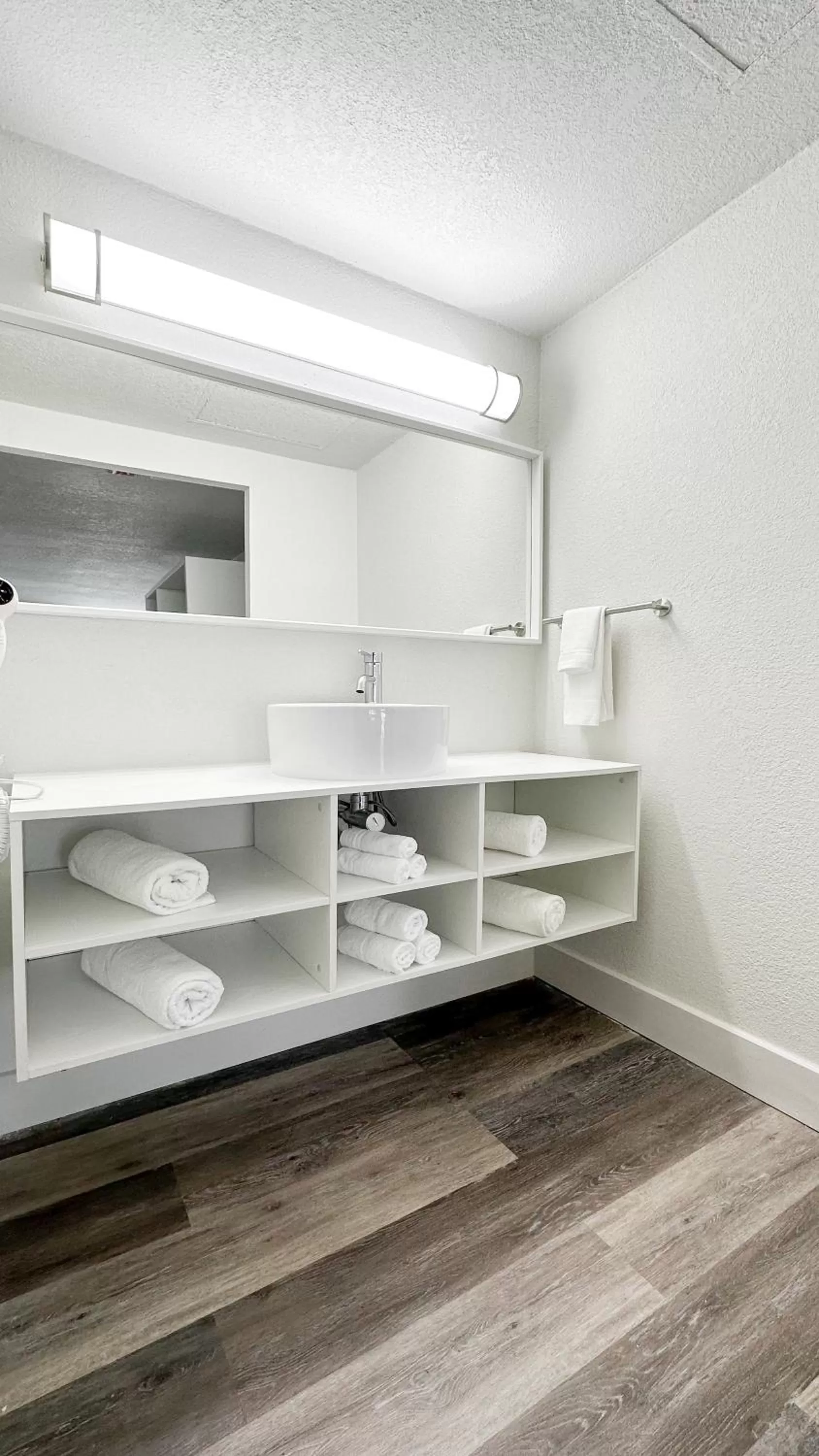 Bathroom in Oneway Brunswick