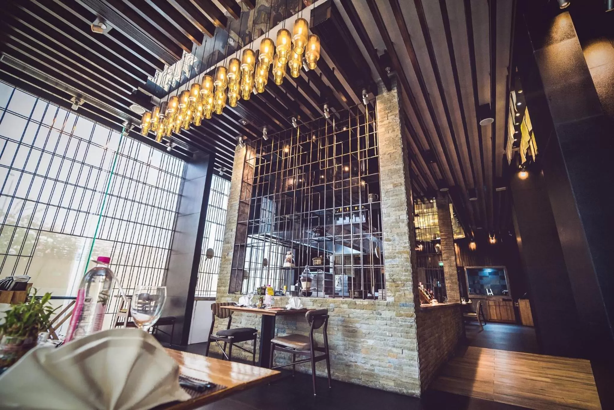 Restaurant/places to eat in Holiday Inn Jaipur City Centre by IHG