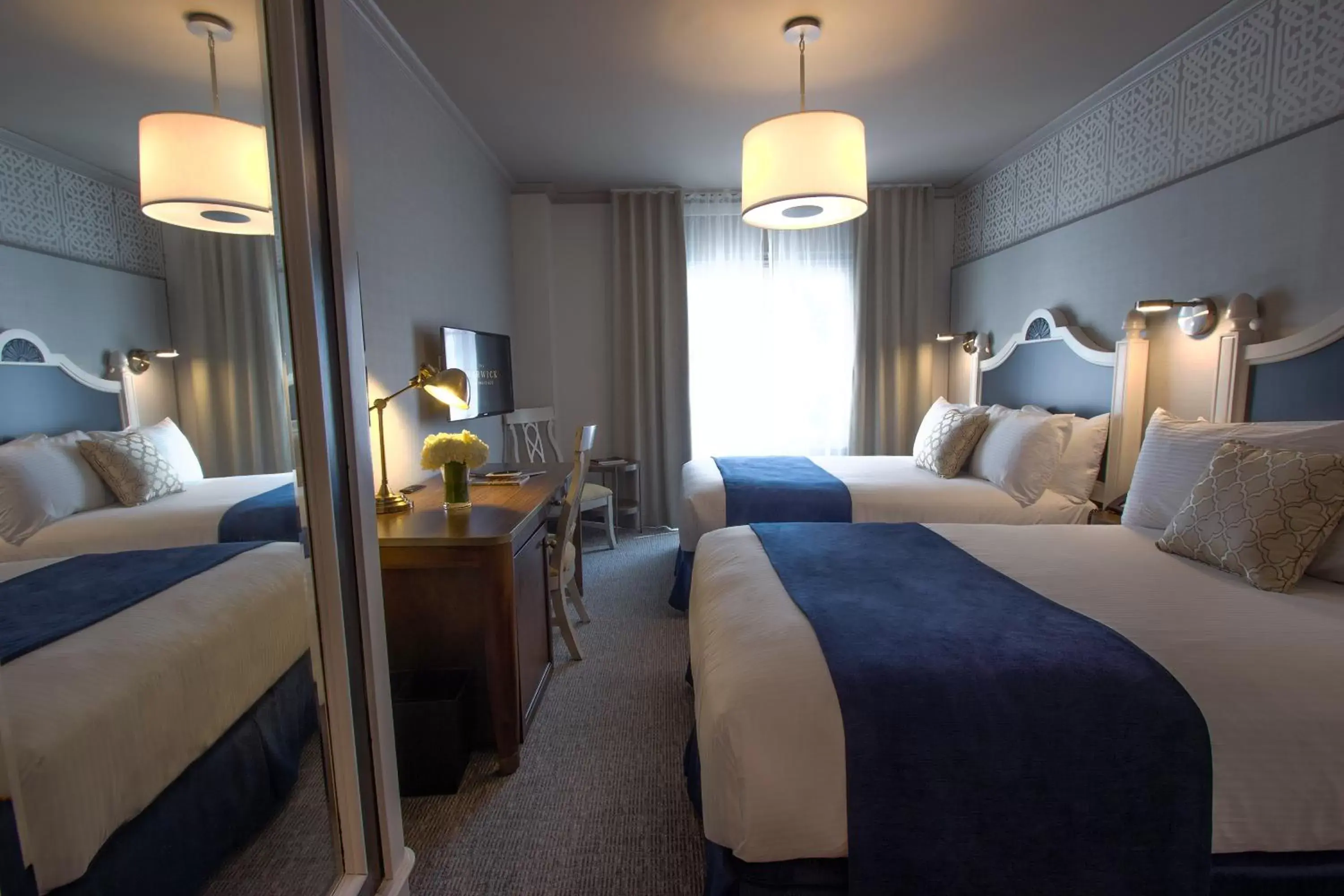 Deluxe Double Room in Warwick San Francisco Deluxe Double Room in Warwick San Francisco