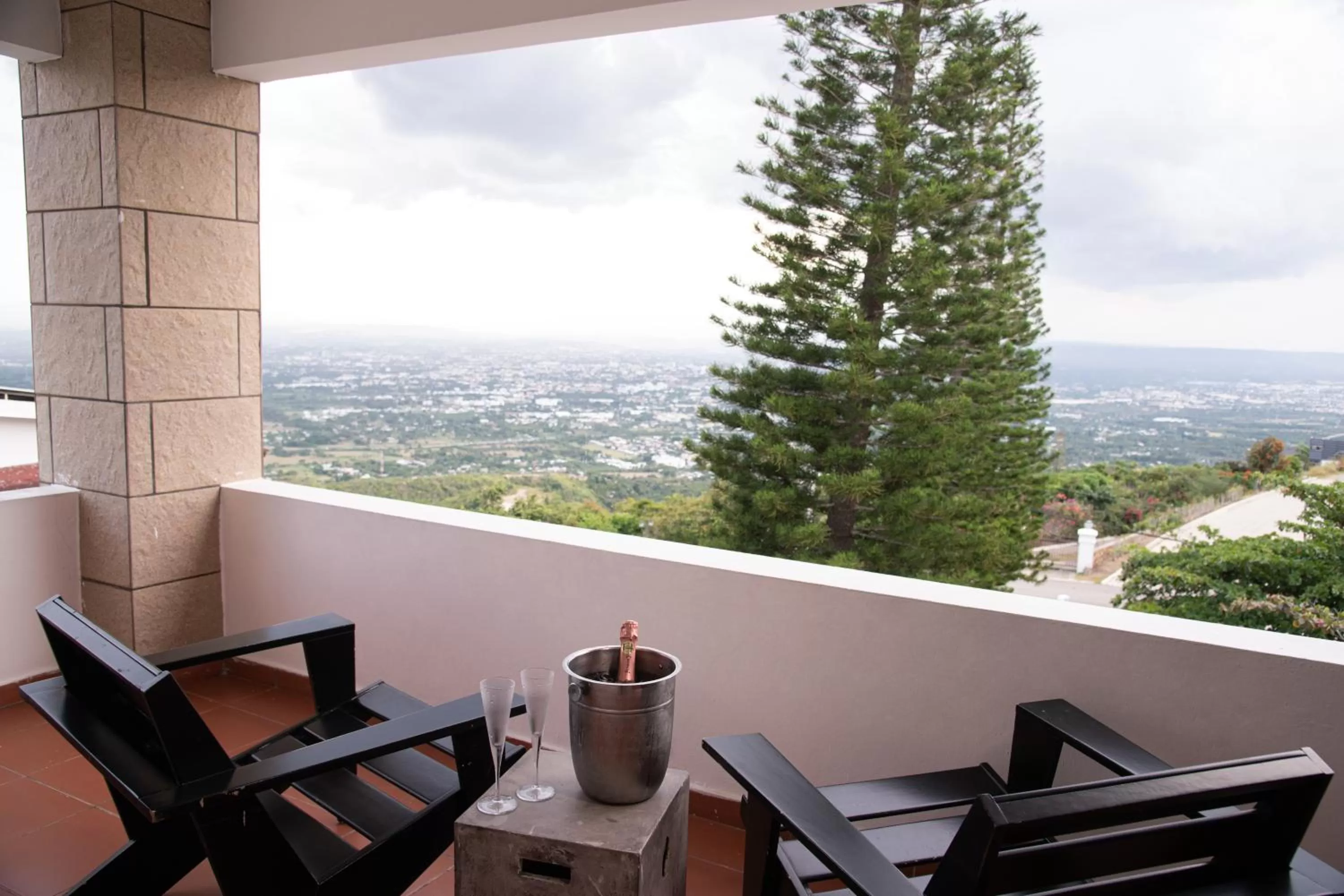 Suite in Camp David Ranch