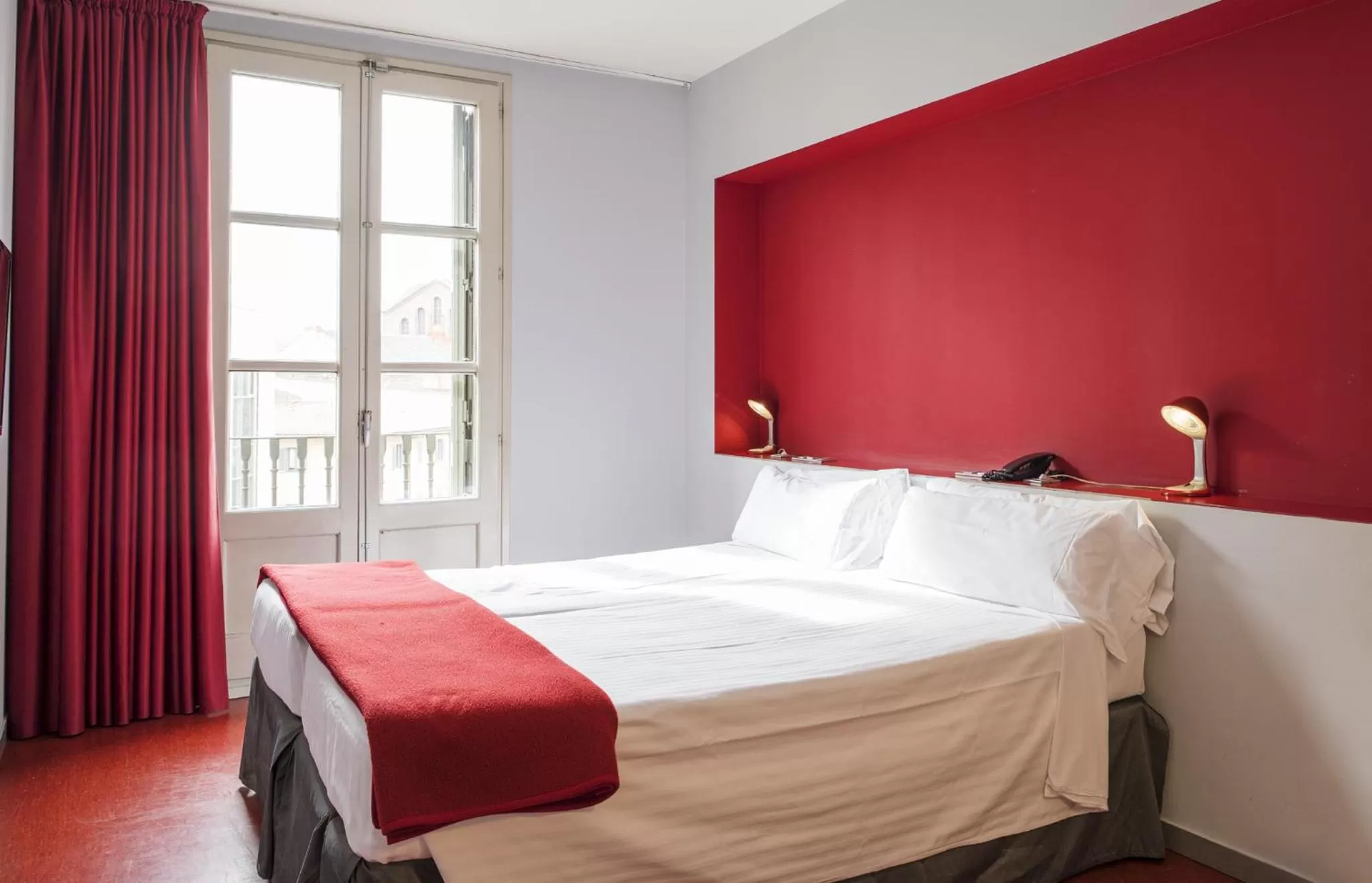 Bedroom, Bed in Ciutat Vella