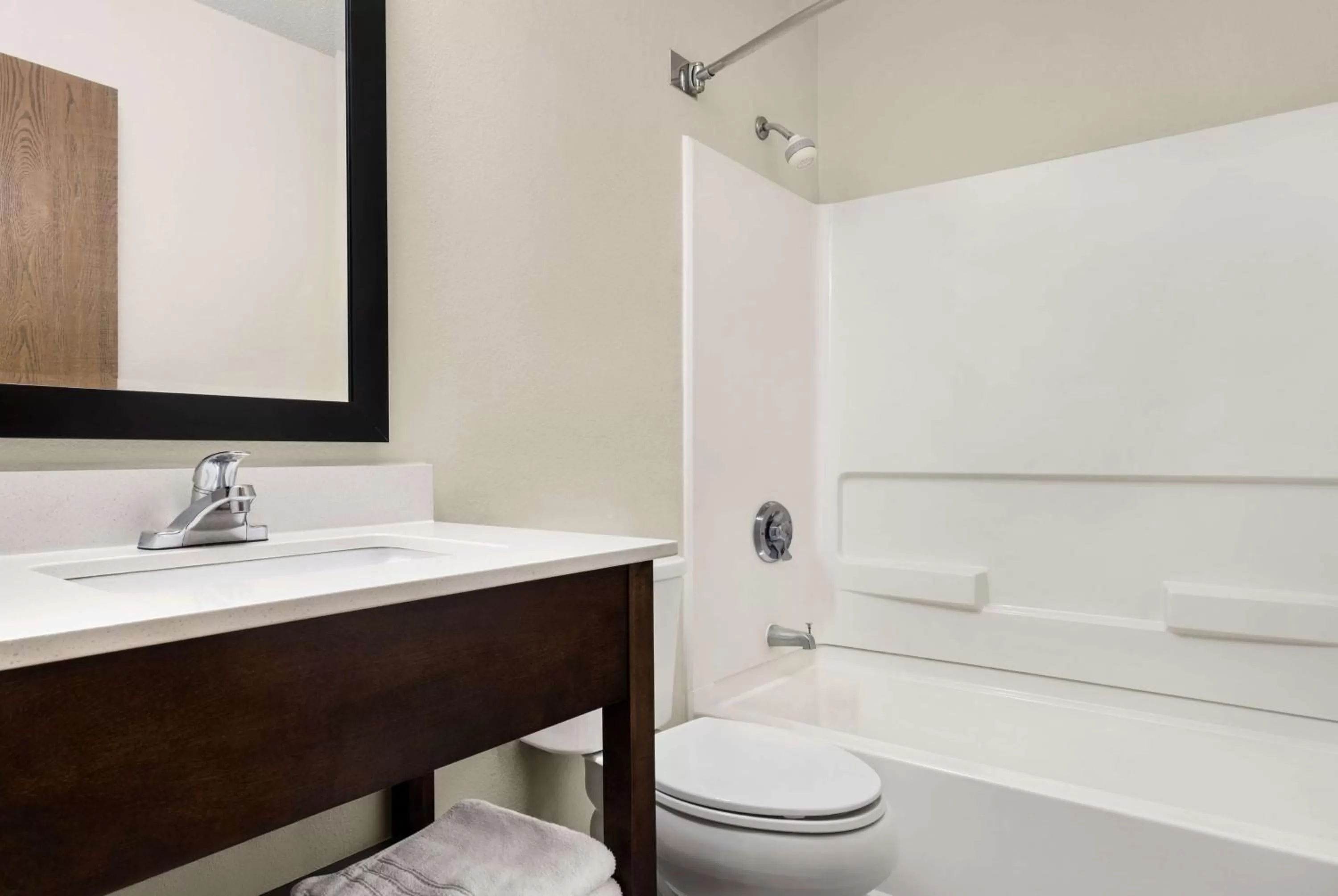 TV and multimedia in Super 8 by Wyndham Maysville KY