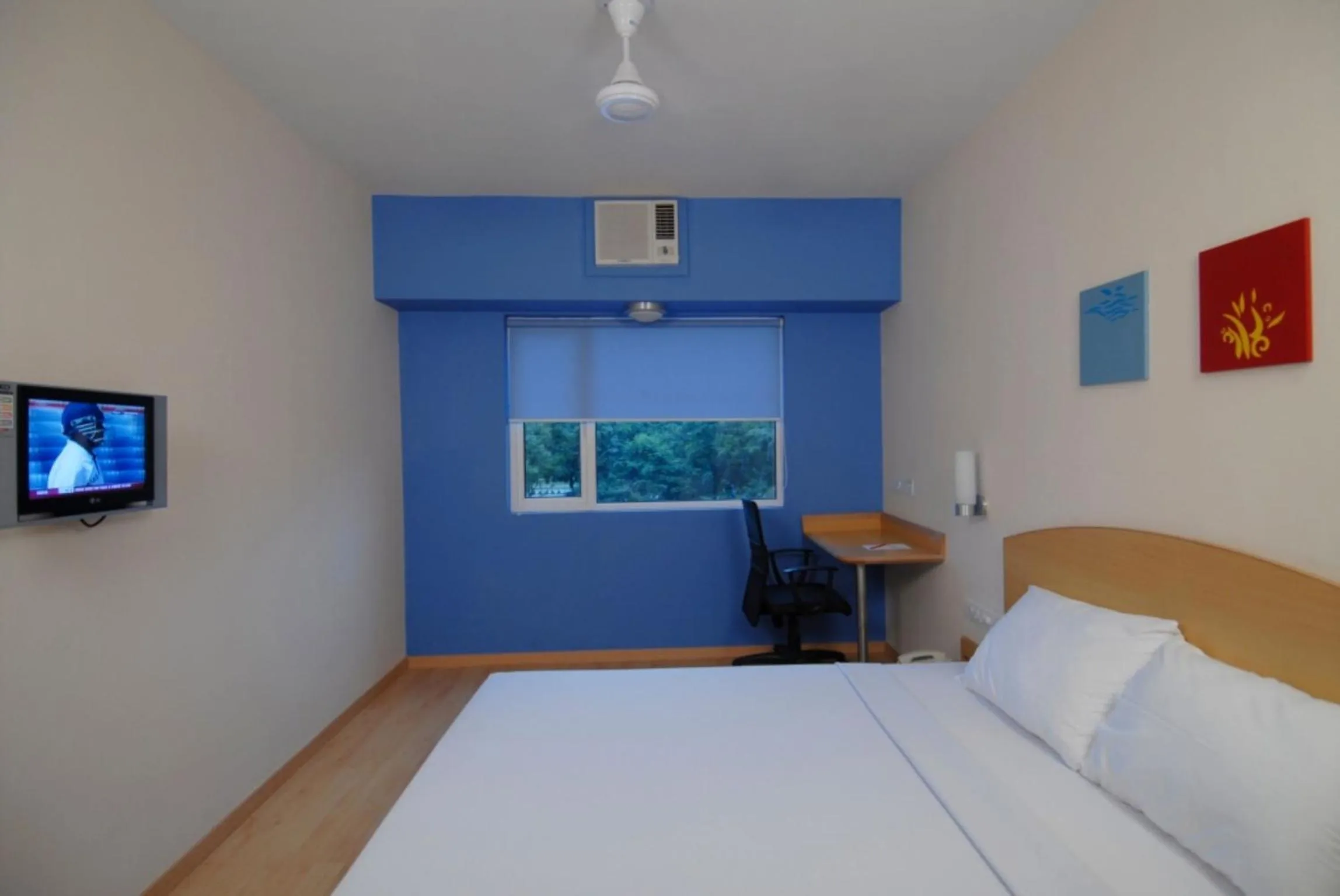 Bed in Ginger Nashik