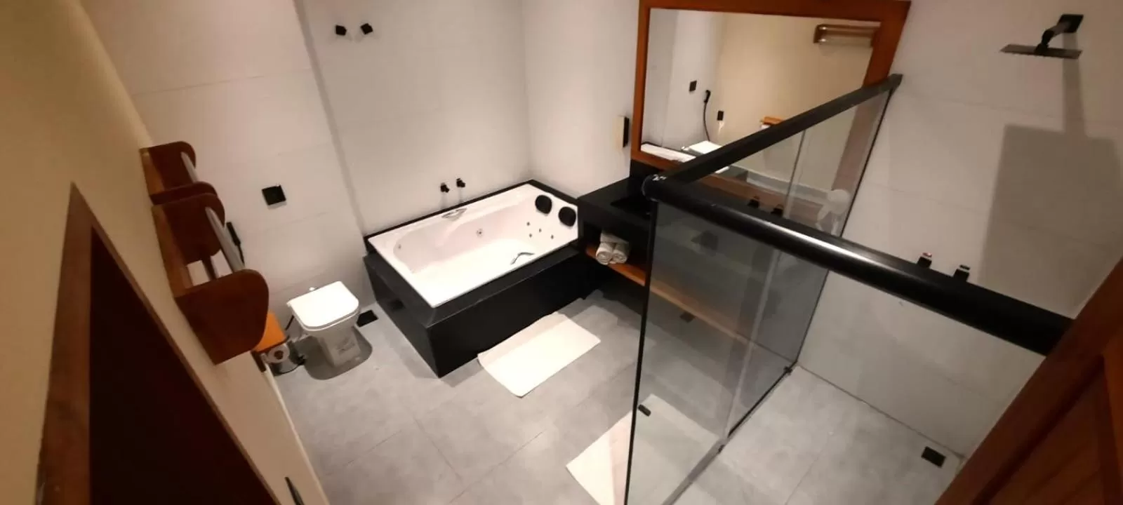 Hot Tub, Bathroom in Hotel Villa Lobos Spa Romantik