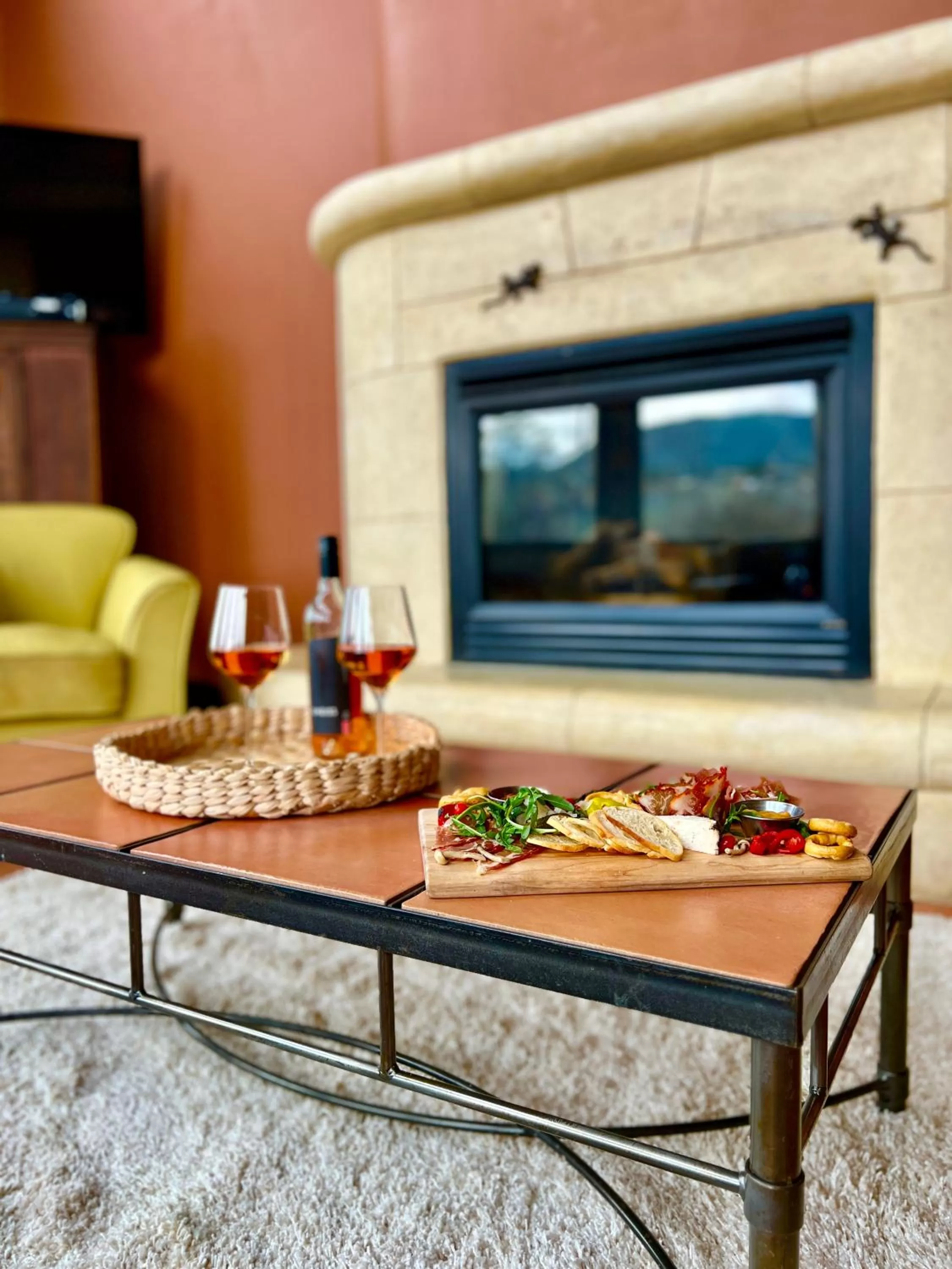 Living room in Casa Grande Inn & Suites