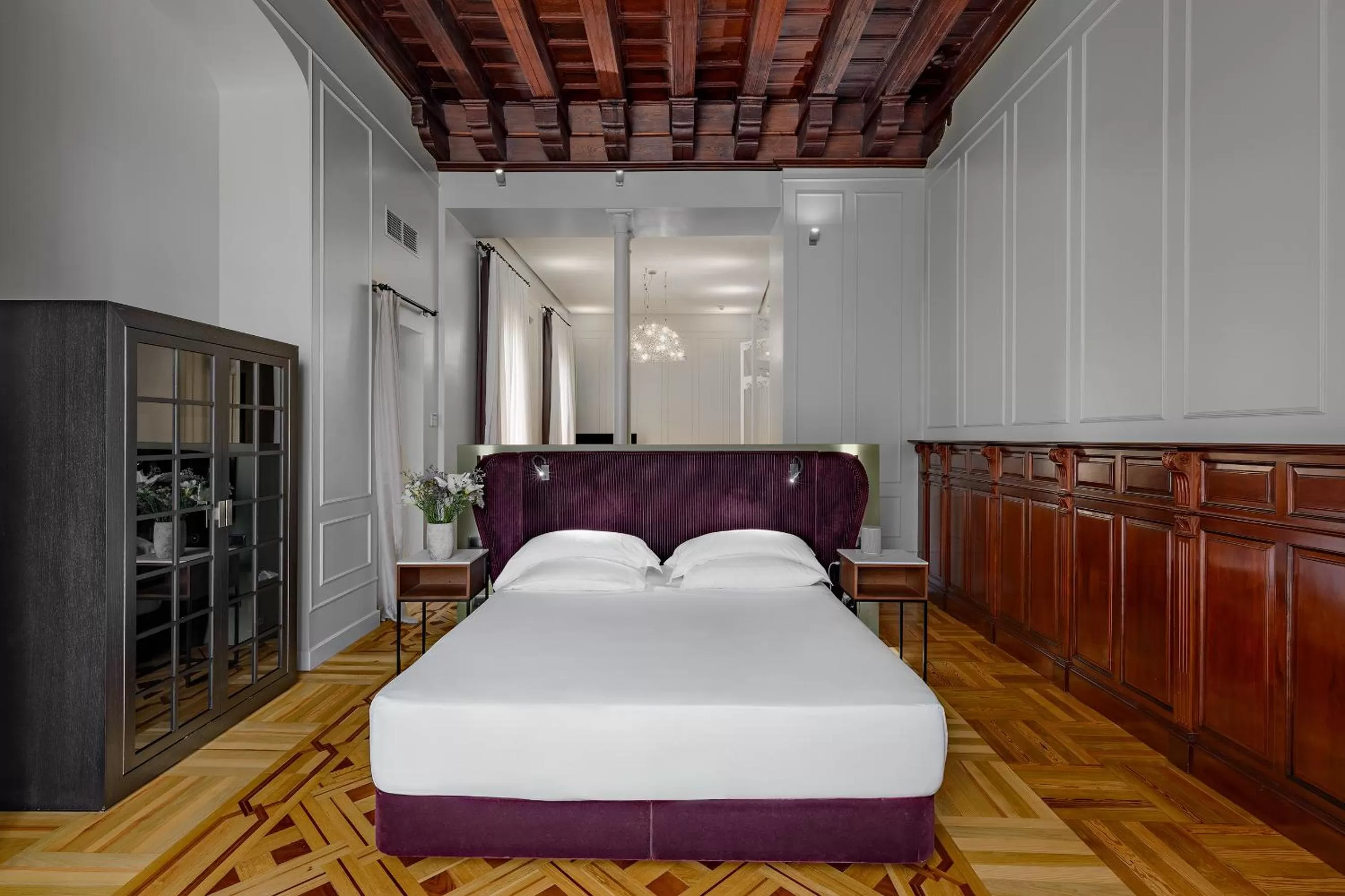 Bed in CoolRooms Palacio Villapanés 5 GL