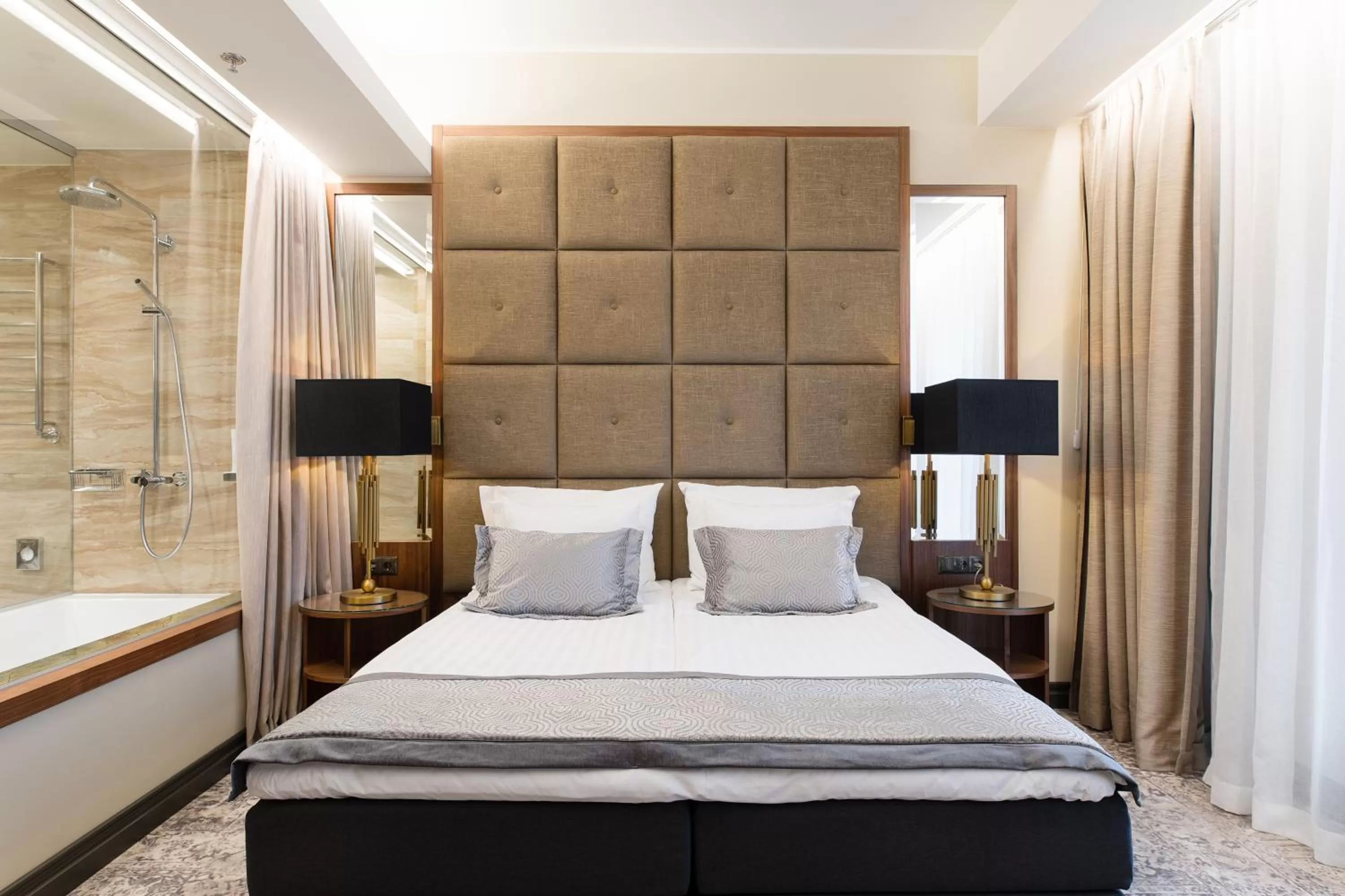 Bedroom, Bed in V Spa & Conference Hotel