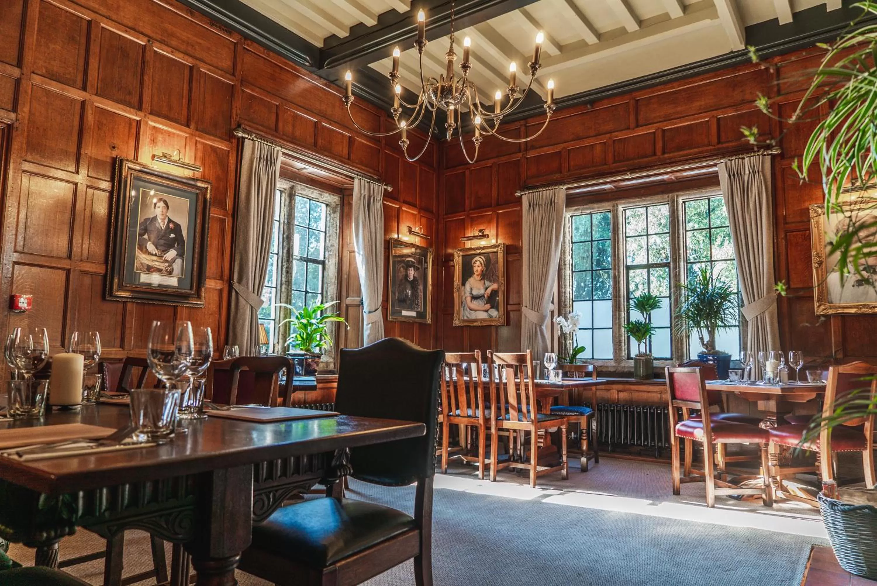 Restaurant/places to eat in The Highdown – Brunning and Price