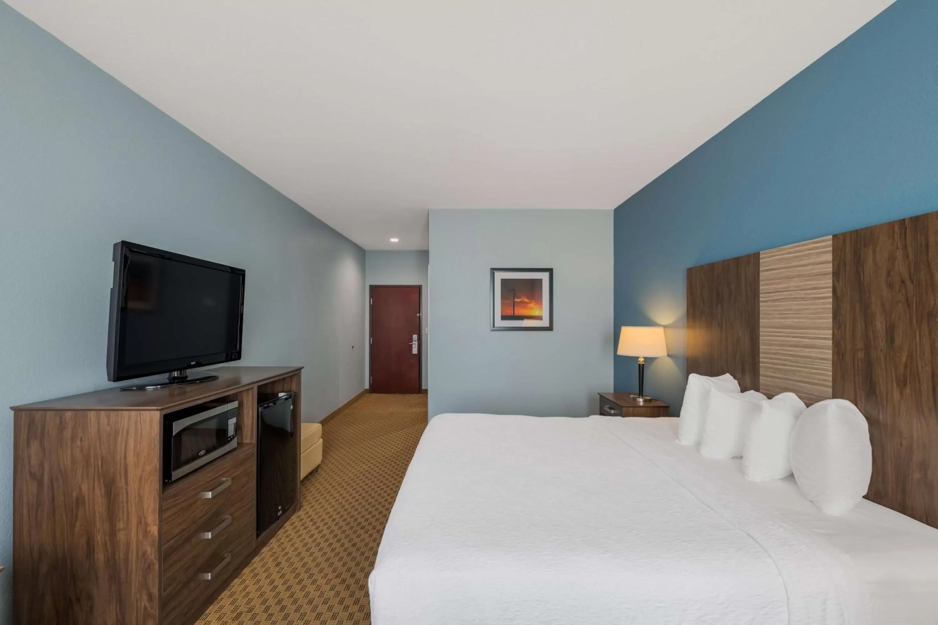 Bedroom, Bed in Best Western South Plains Inn & Suites
