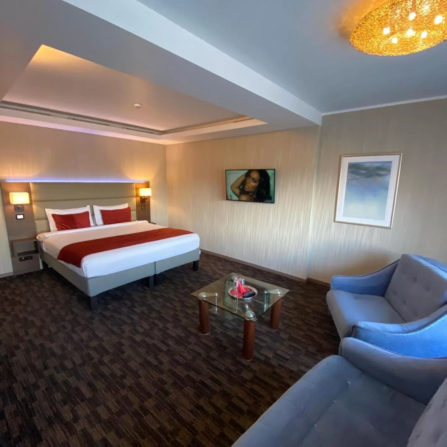 Photo of the whole room in Olympus Hotel