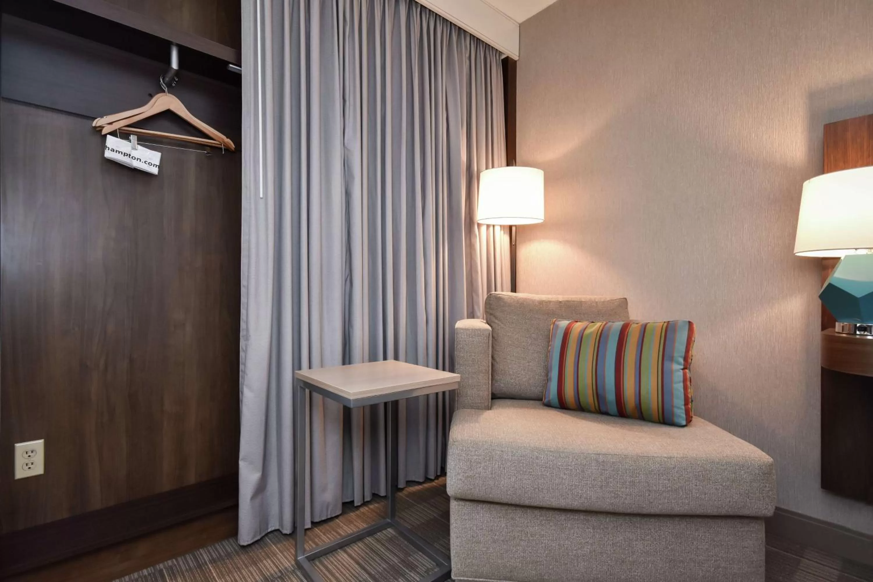 Living room in Hampton Inn Brevard