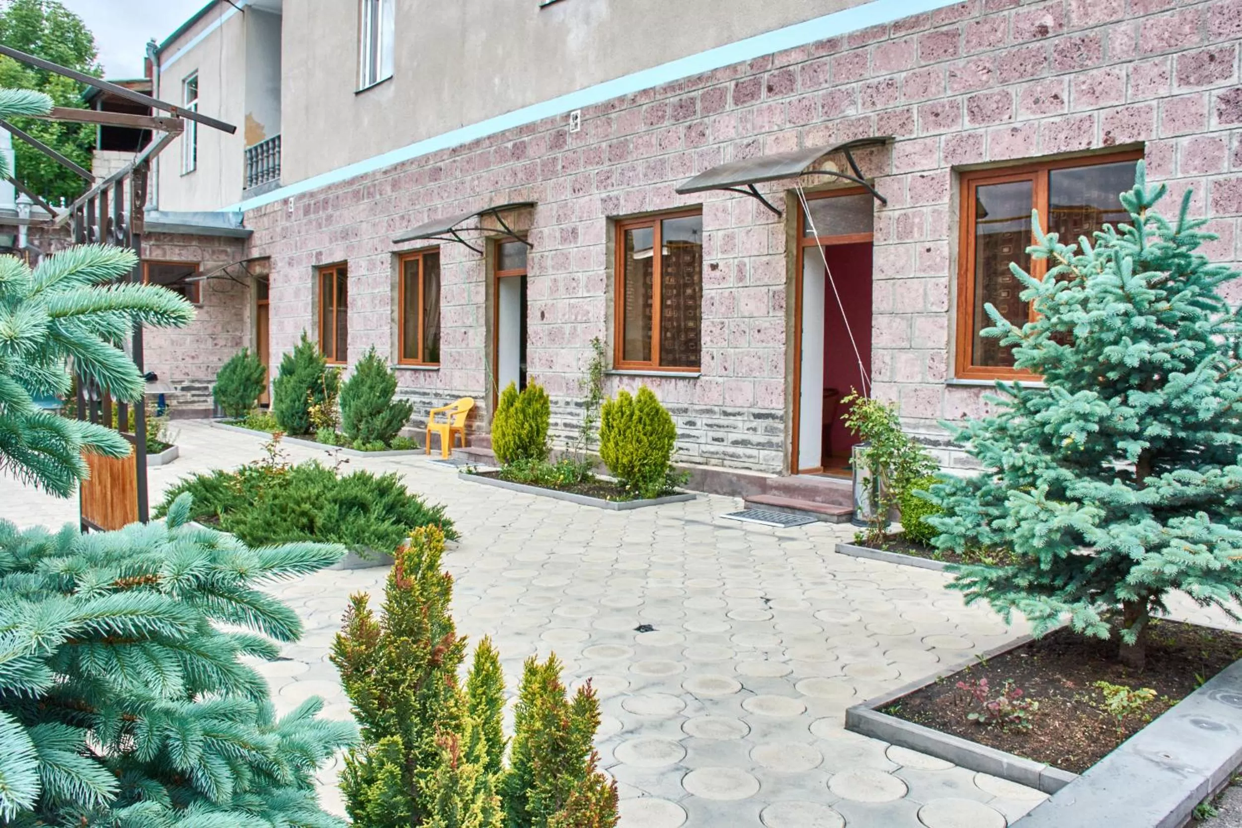Garden, Property Building in Hotel Art-Seg