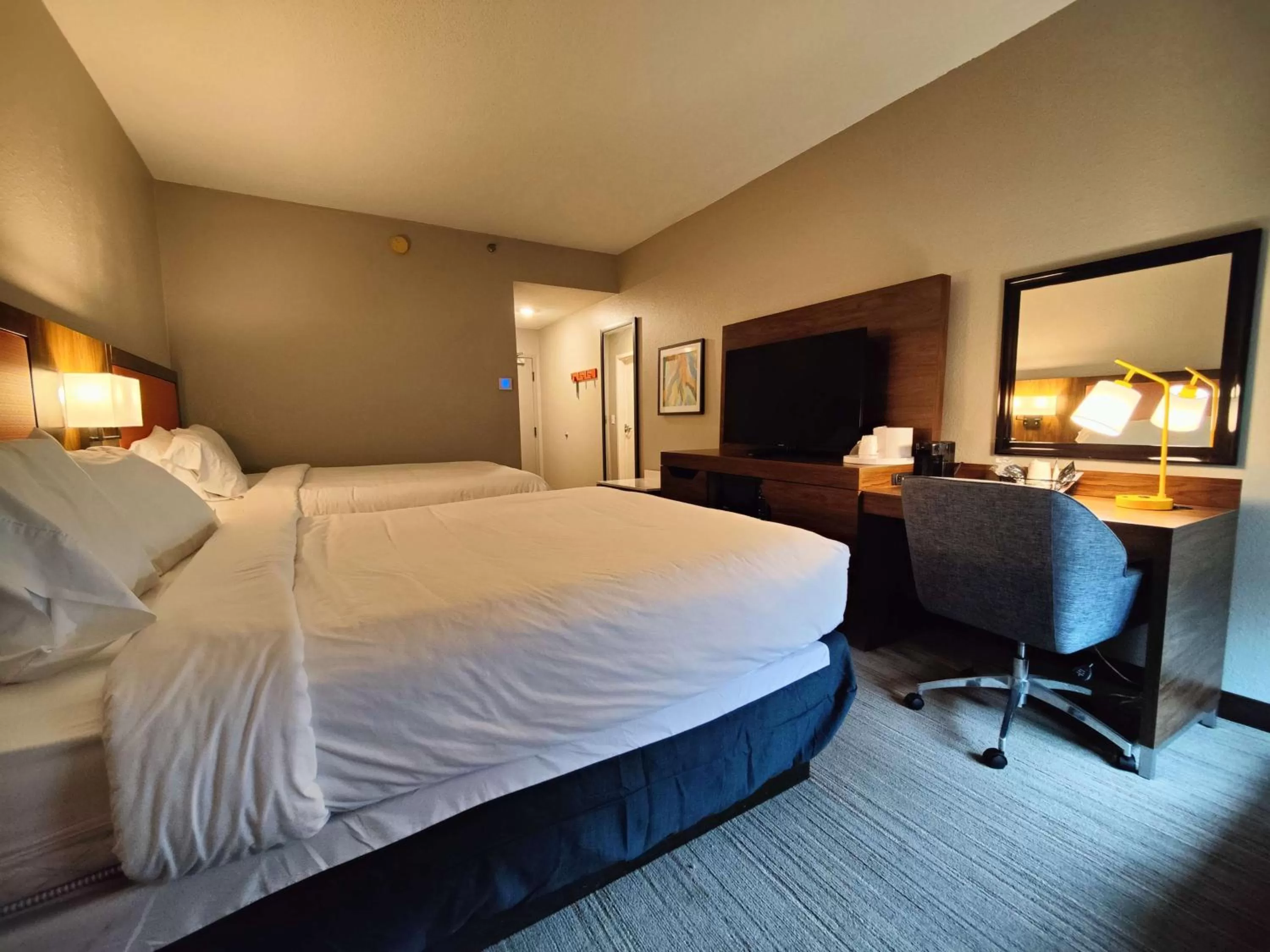 Bedroom, Bed in Hampton Inn Atlanta/Peachtree City