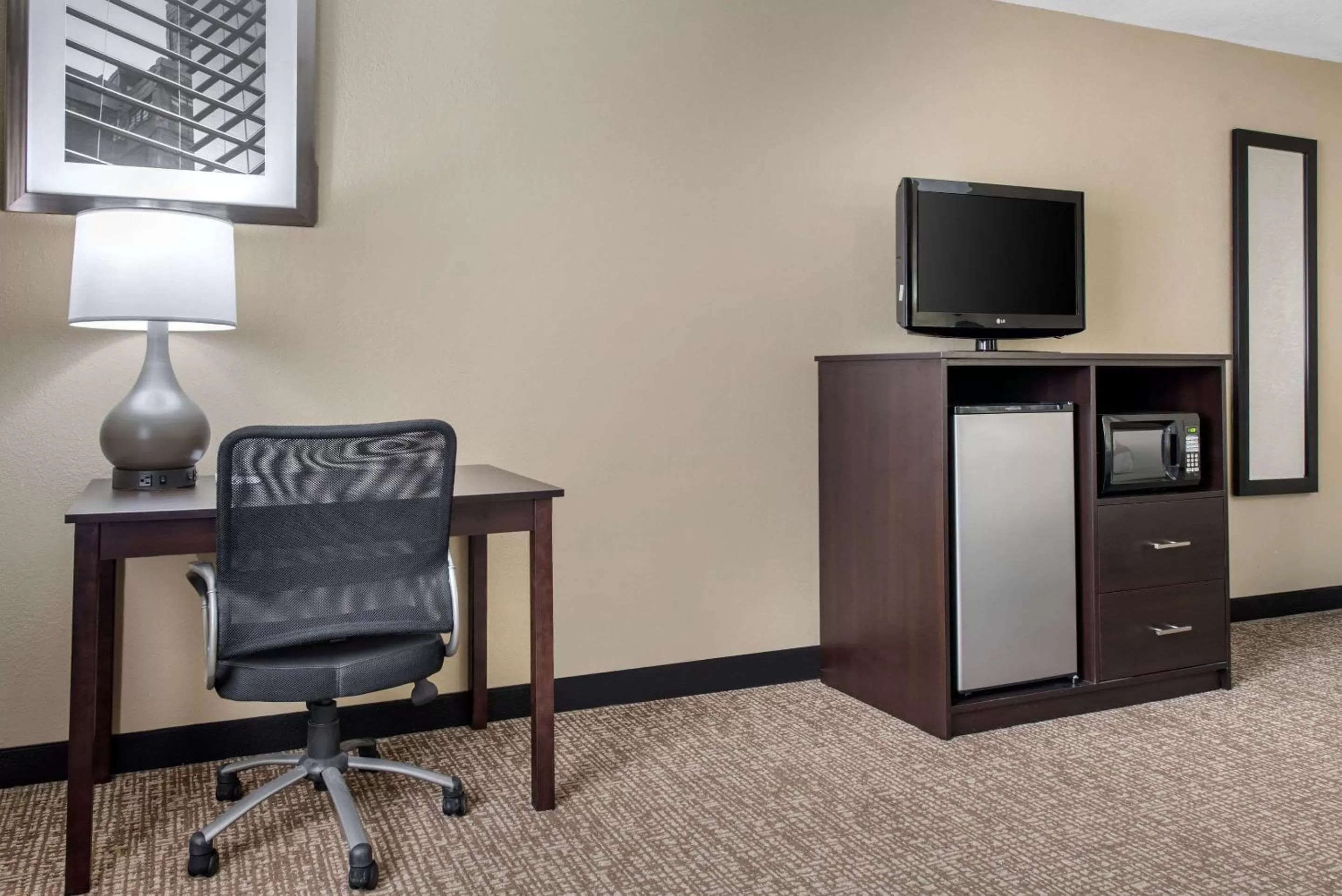 Photo of the whole room in Quality Inn & Suites Lebanon I-65