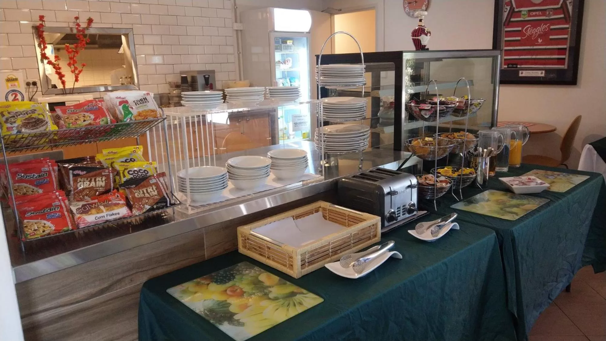 Continental breakfast in Arena Hotel (formerly Sleep Express Motel)