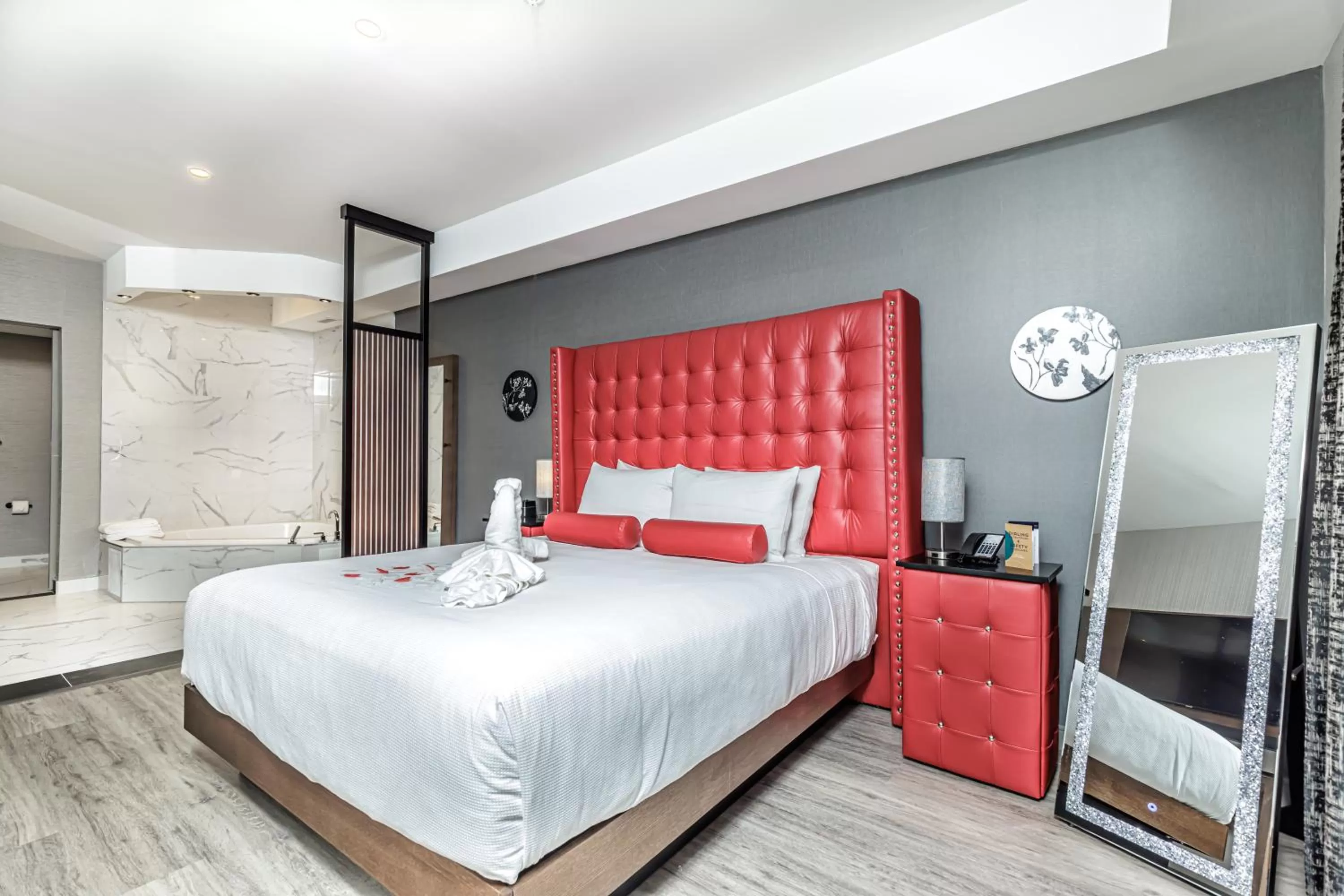 Bedroom, Bed in Hyatt Place Toronto-Brampton